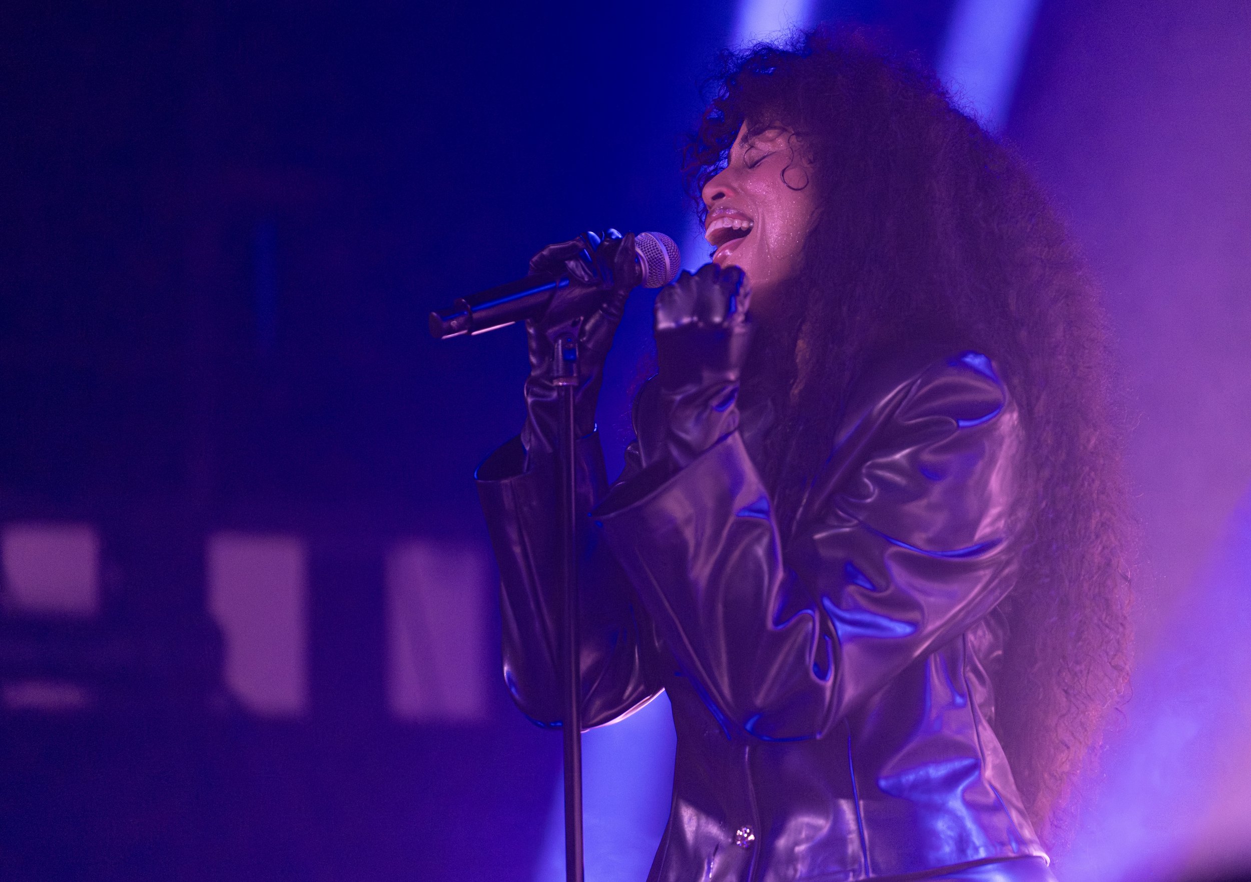  Jordan slows down to sing the emotional and tender chorus of “Words 2 Say”: “I’ll let you have your way / Even when you’re mad okay / Cause I just want you to stay in my arms / No need for words to say.” 