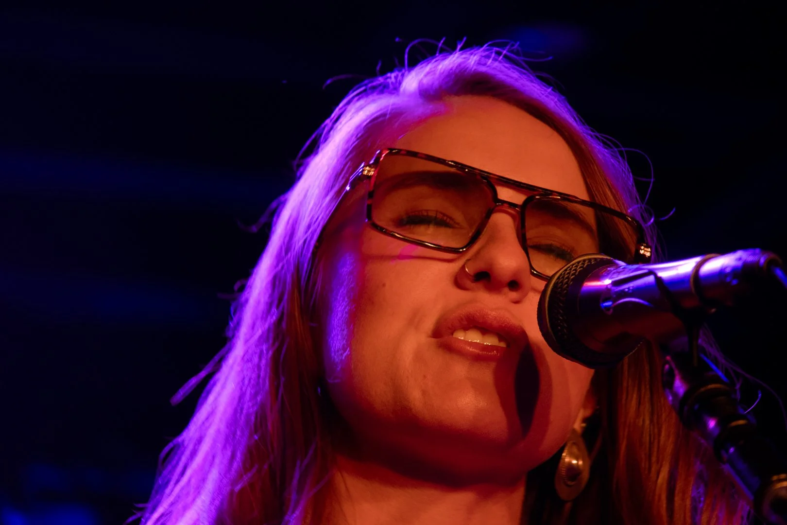  Opener Delaney Ramsdell sings “When The Whistle Blows” as the first song in her set. 