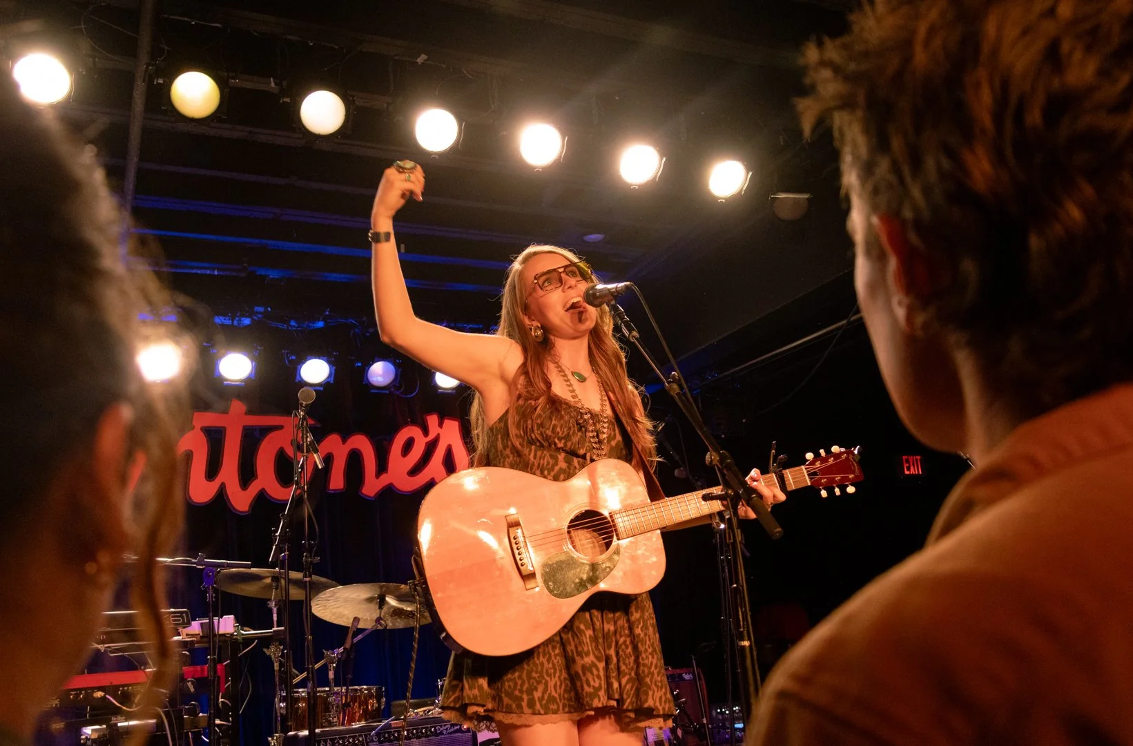  Ramsdell repeats the name of the unreleased song “Who’s Gonna?” during the chorus. 