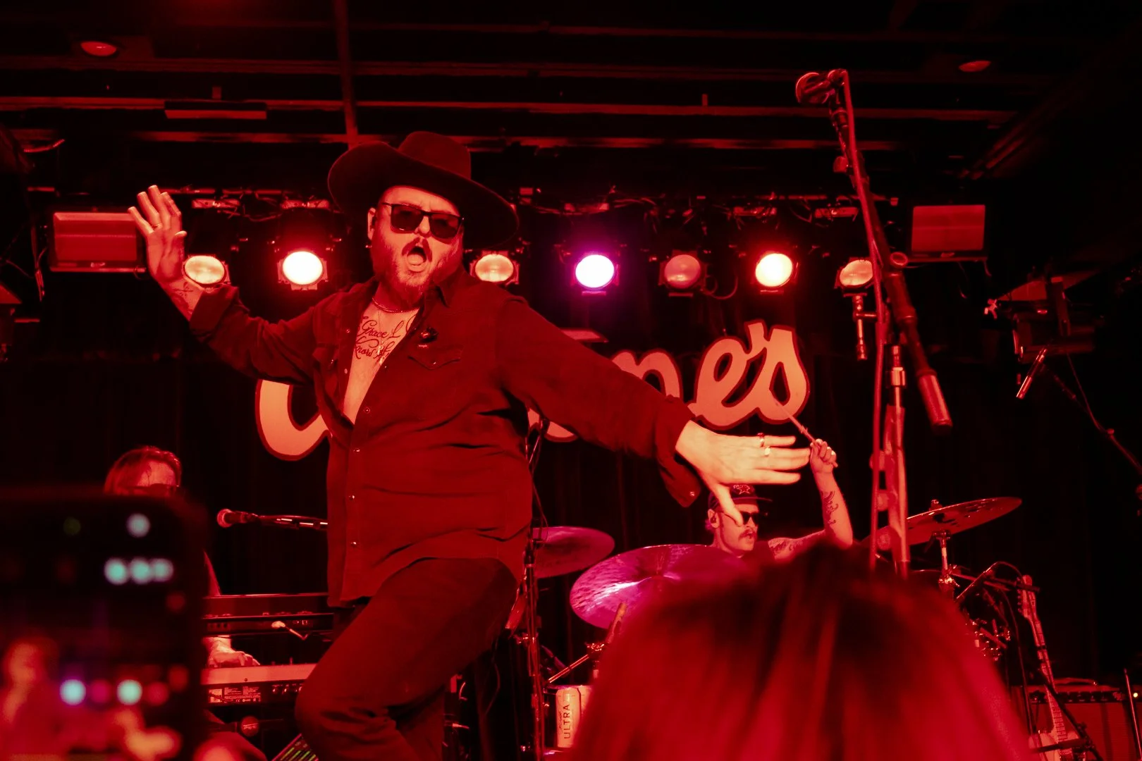  Cauthen jumps around during instrumental break of “Caught Me at a Good Time.” 