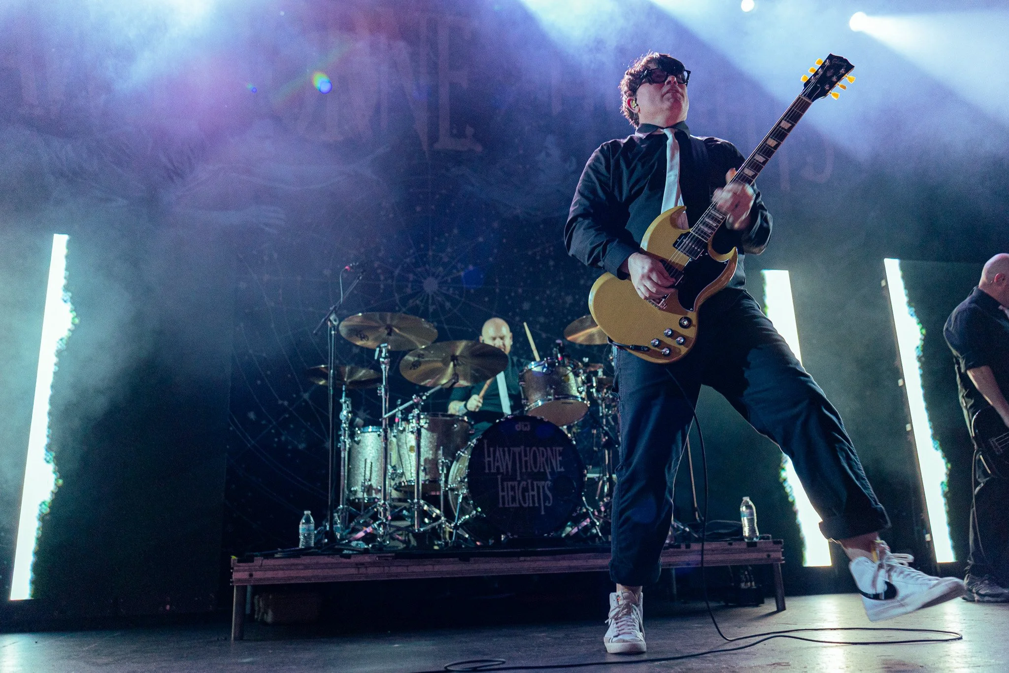  Lead vocalist JT Woodruff struts around the stage as he performs “We Are So Last Year.” 