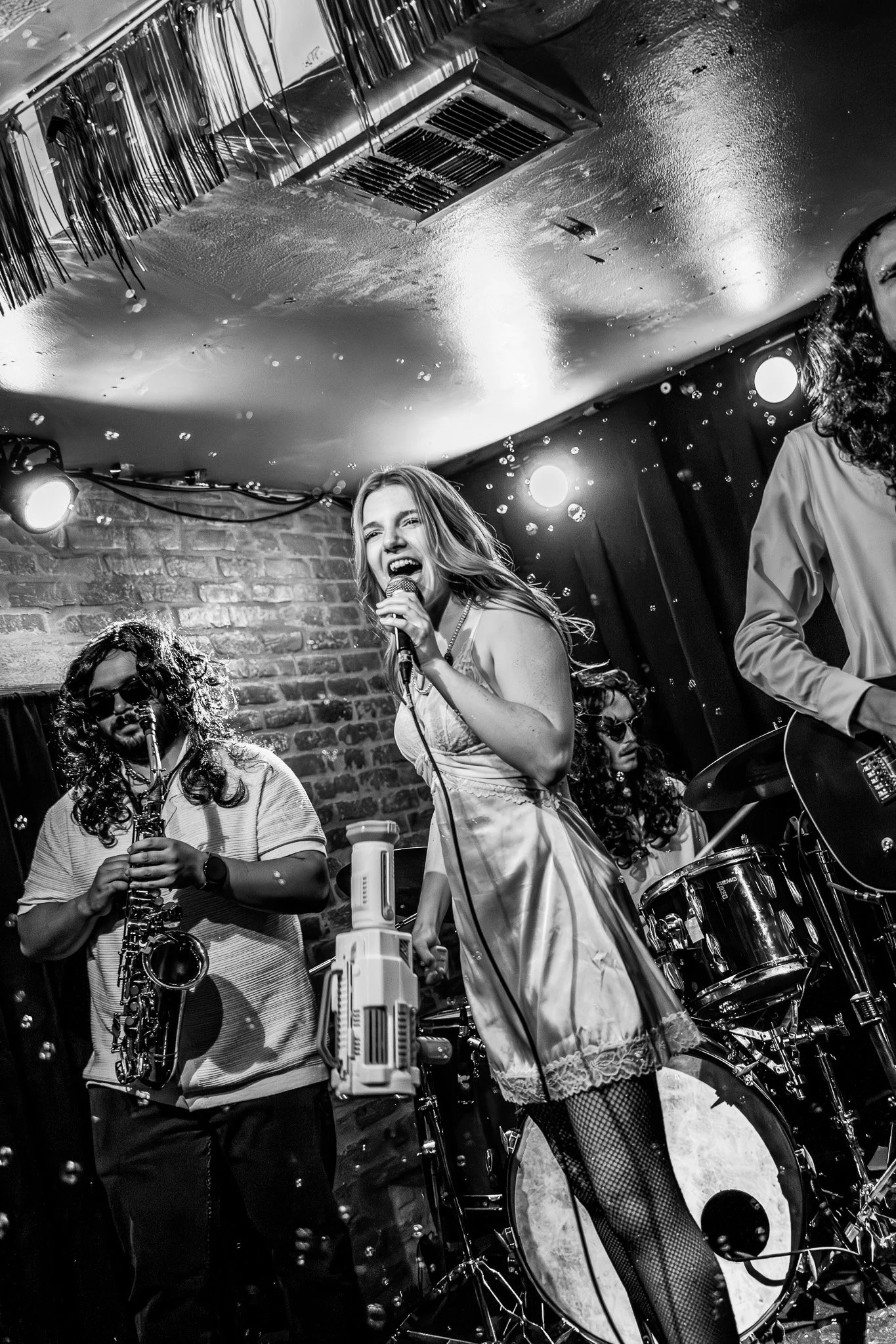  Lynndigio sings her 2025 single, “Ink." 