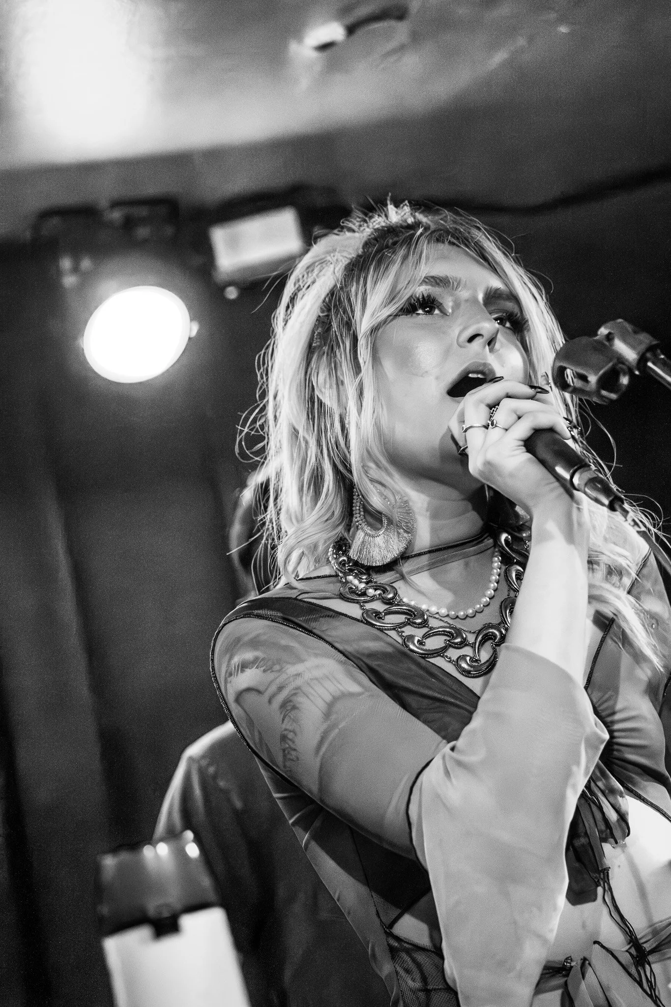  Camille Stities performs “We Run” from her new upcoming album  Nikon.  