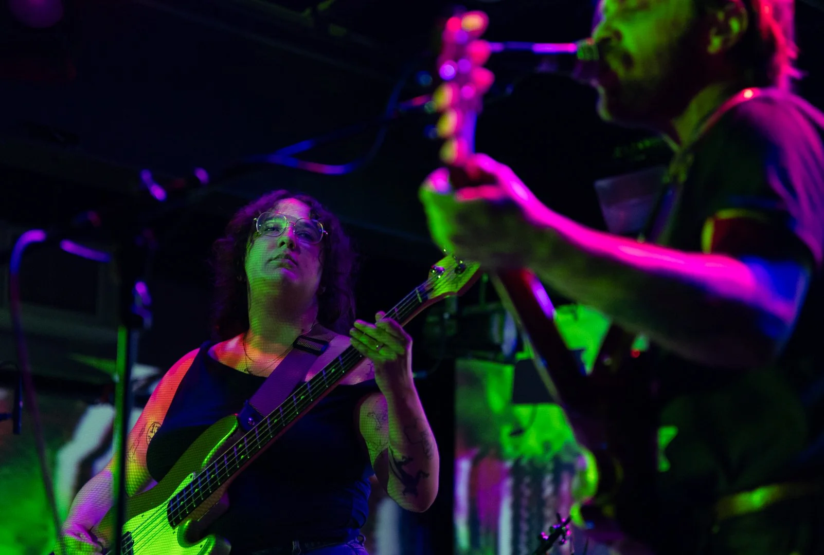  Guitarist Michelle Ayoubi focuses on playing “How it Feels.” 