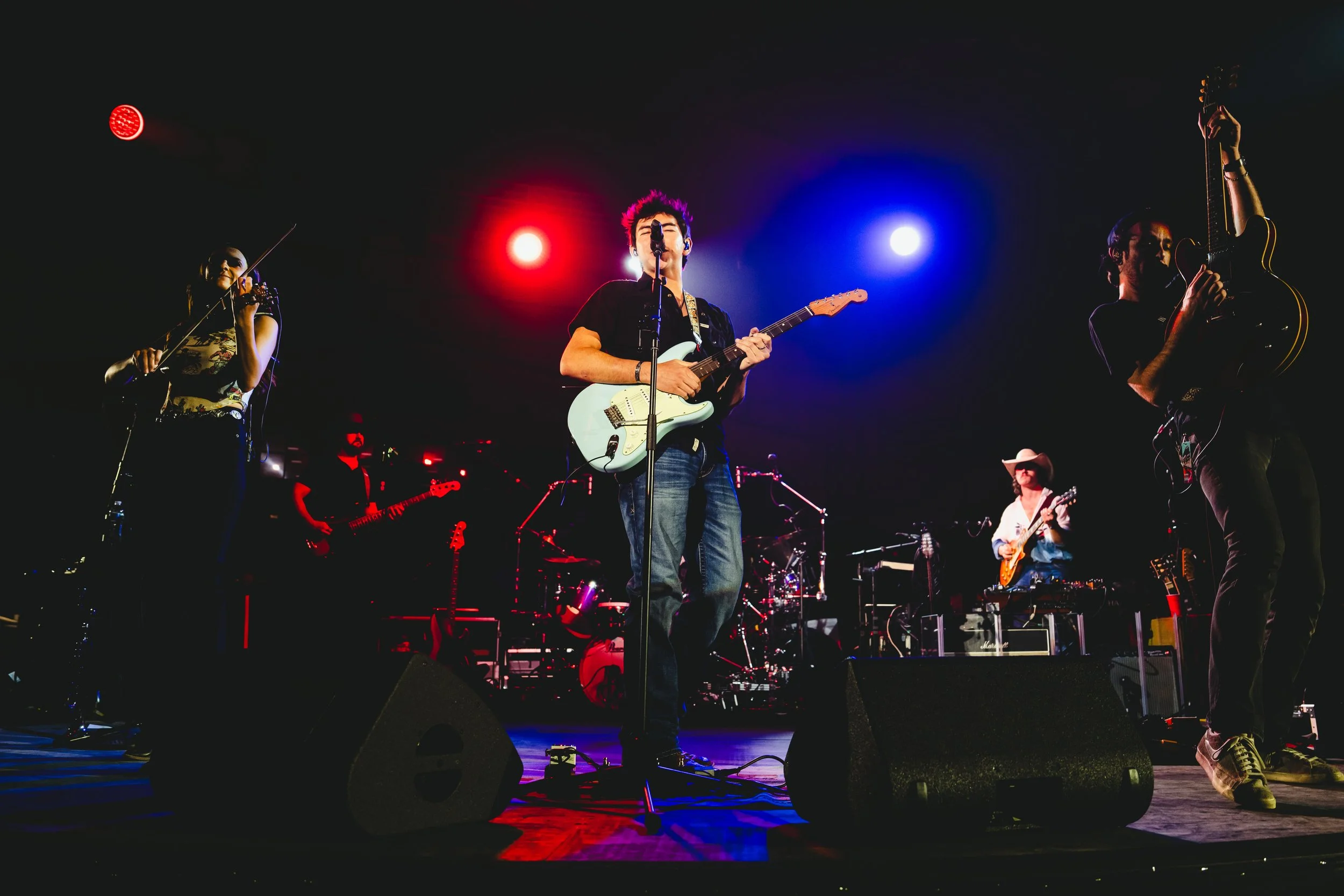  Wyatt Flores performs with his band during his Rodeo Austin set. 