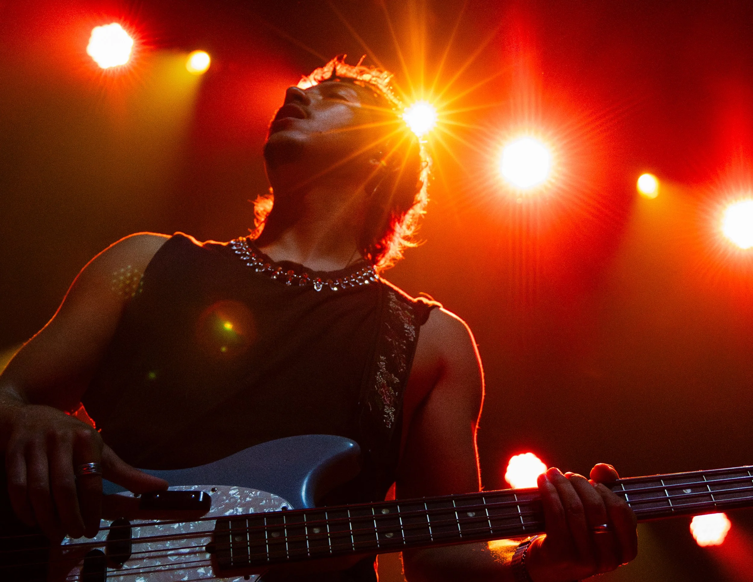  &nbsp;Nashville-based band Pretty Jane kicks off the night with an unreleased song. 