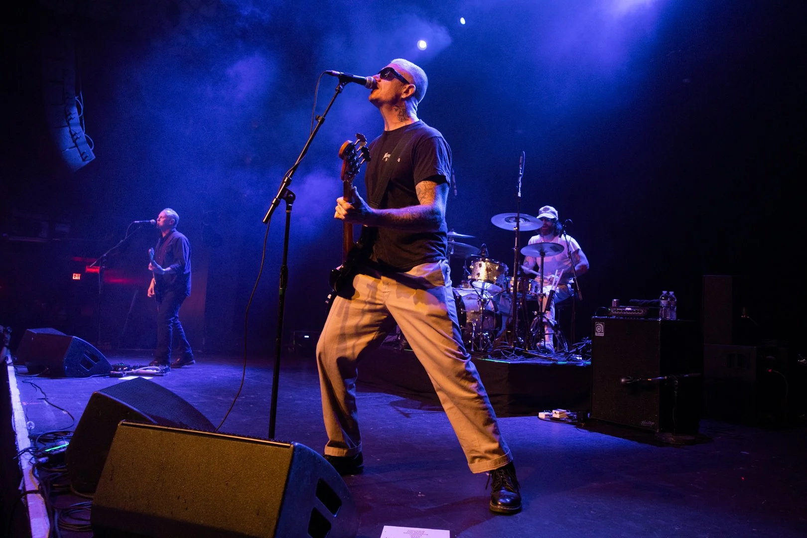  Max Collins, lead vocalist for Eve 6, performs the opening melodies to pop-punk song “How Much Longer.” 