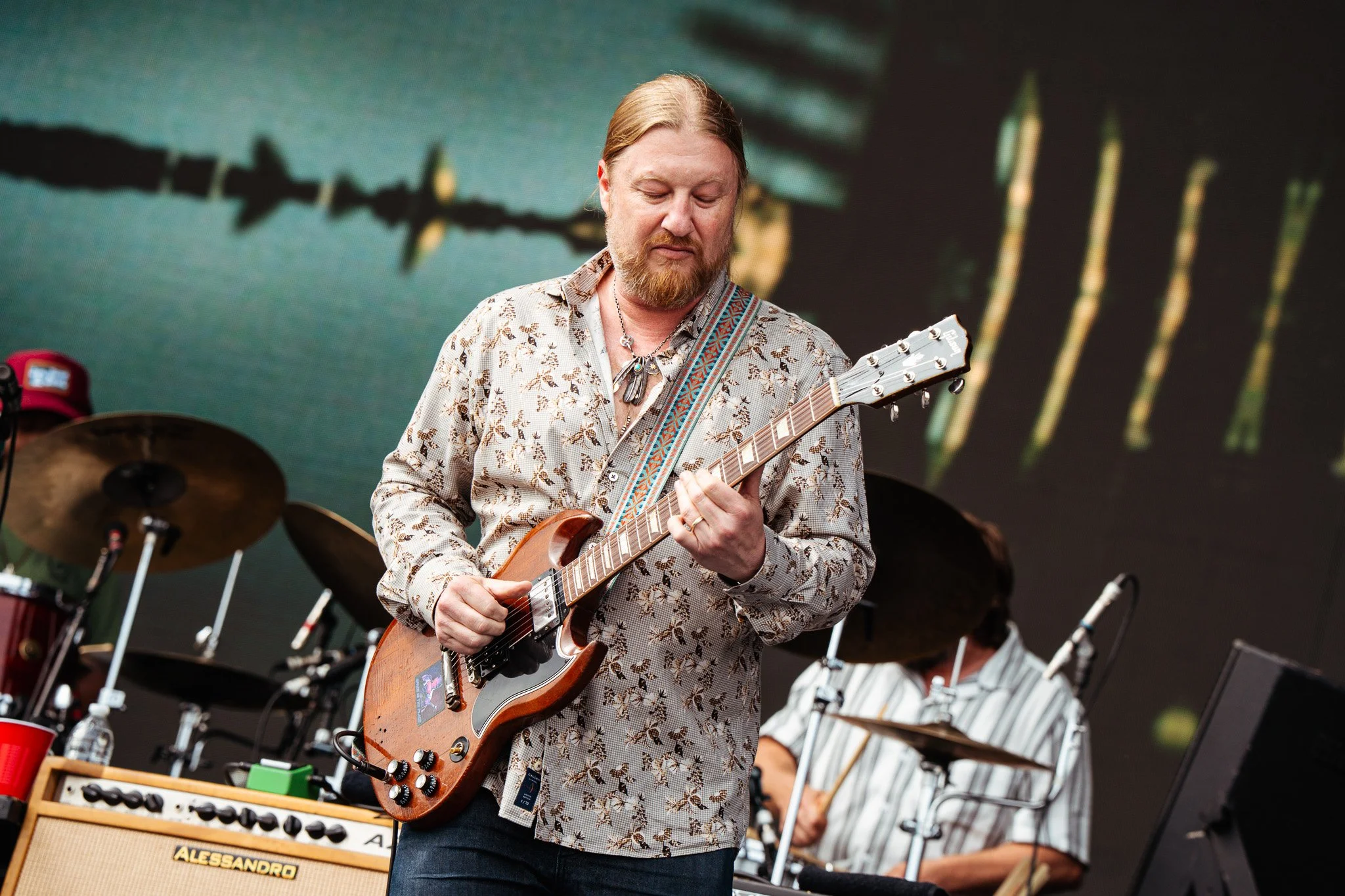  Tedeschi Trucks band fills Two Step Inn with their signature soul-funk sound, singing the lyrics to the title track on their newest album  Future Soul : “I hope your future’s got soul in it / Put it on a platter baby, sing me a song.” 