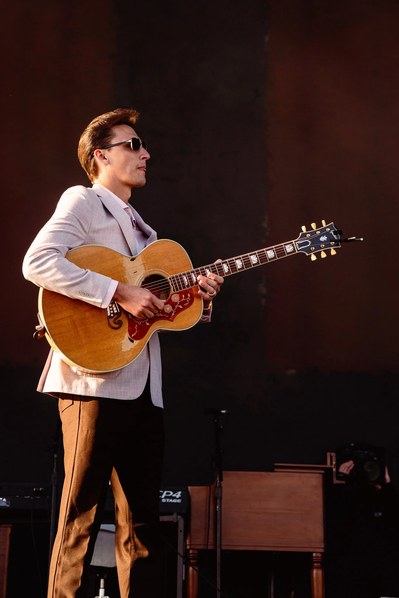  Brandon Coleman, lead vocalist and guitarist for The Red Clay Strays, delivers a timeless performance that combines elements of old country with a modern sound. 