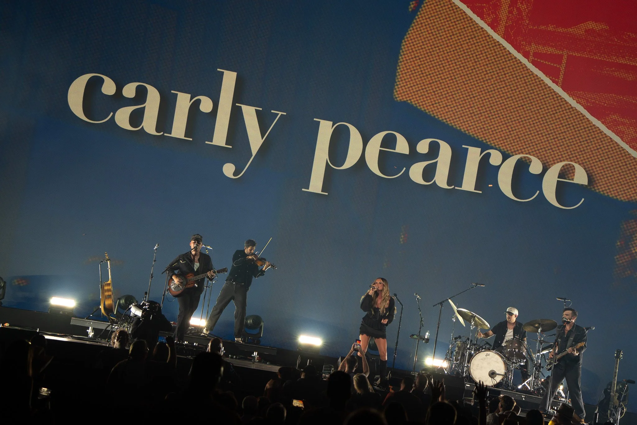 Carly Pearce sings the lyrics “ I hope you find what you were looking for” from the deeply emotional track, “I Hope You’re Happy Now.” 