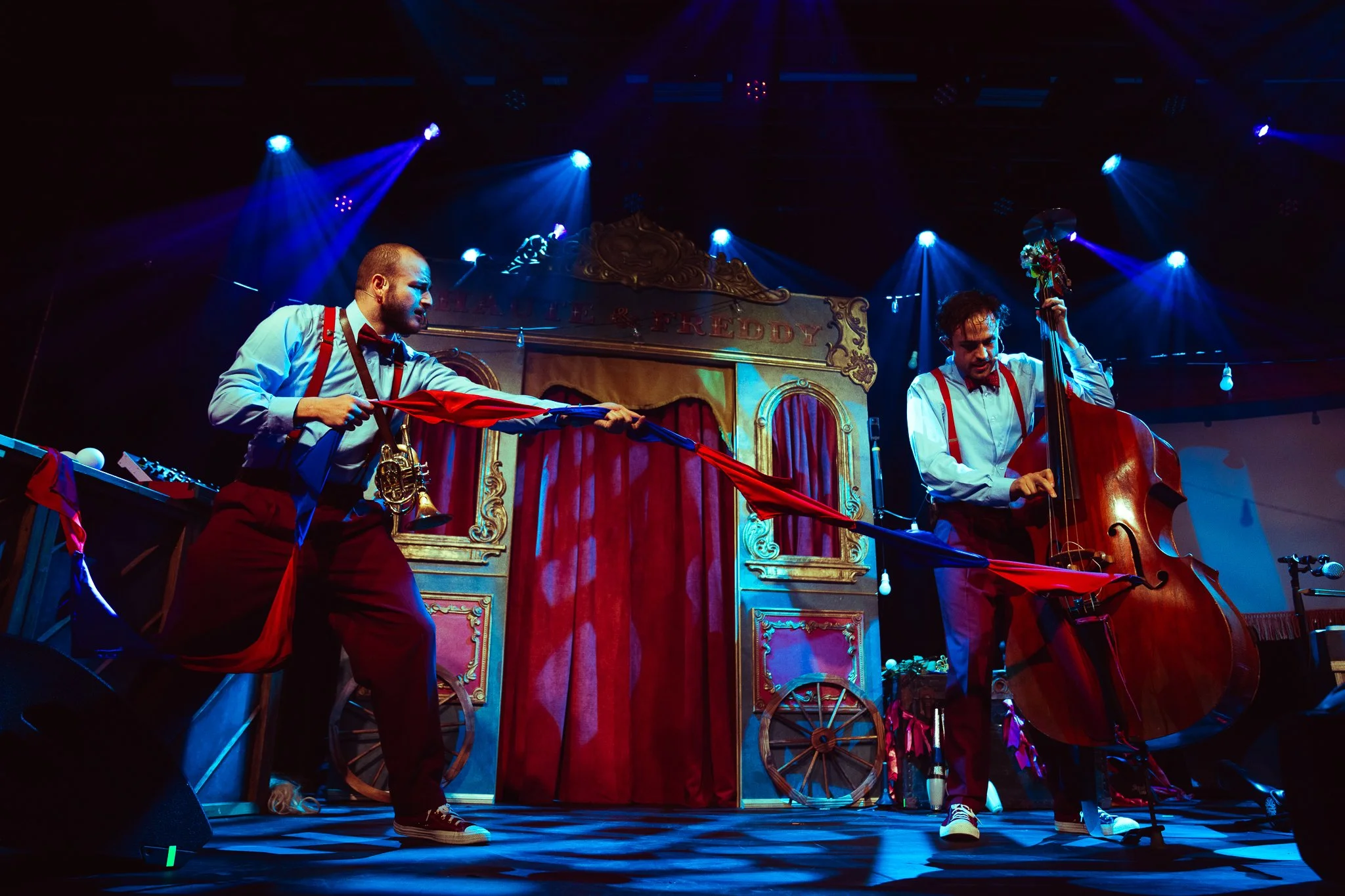  Theatrical duo The Rubin Brothers kick off the evening with a whimsical set containing magic, tricks, and improv songs. 