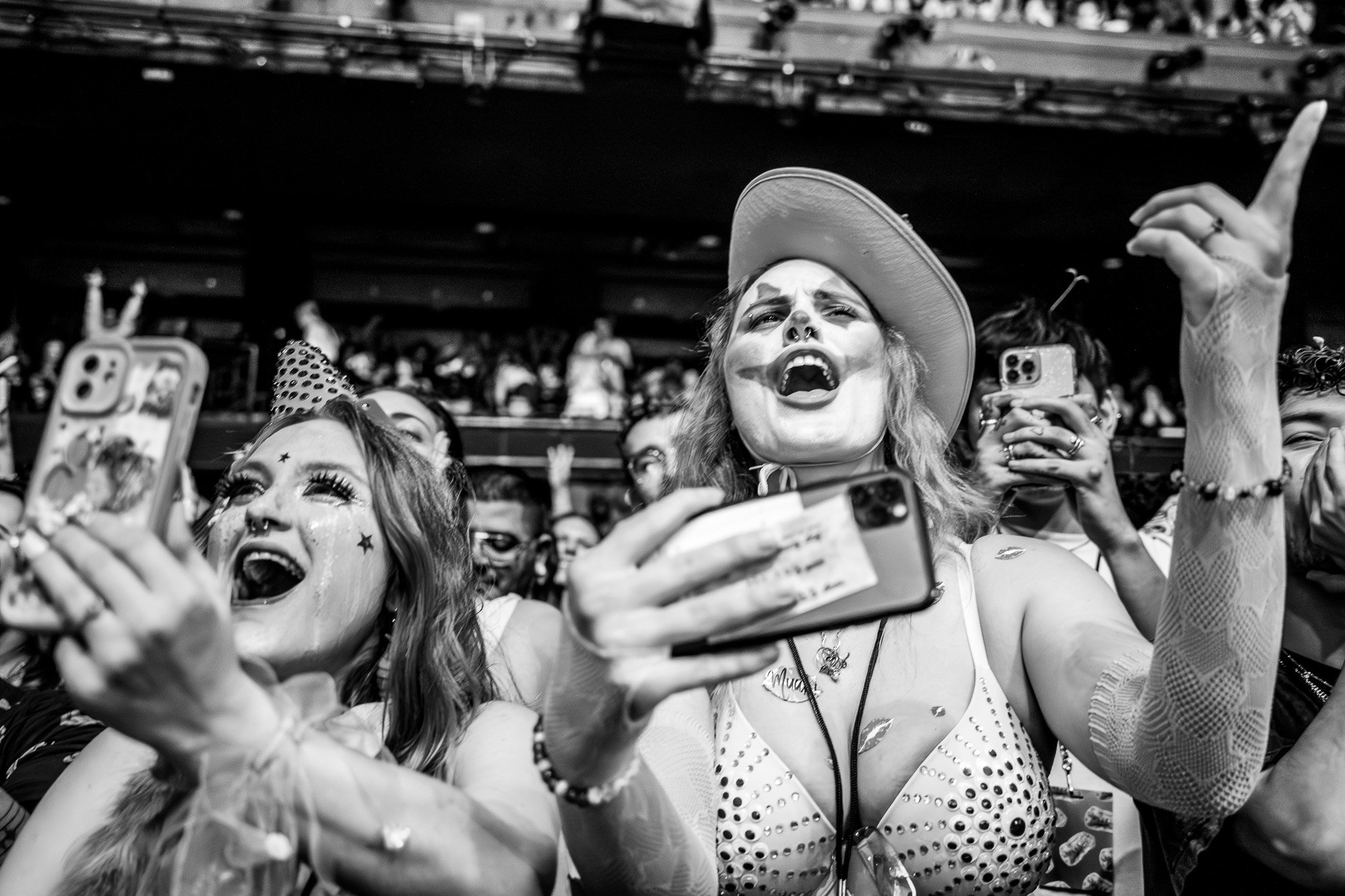  Fans cheer on Ashnikko while she performs some of her latest releases. 