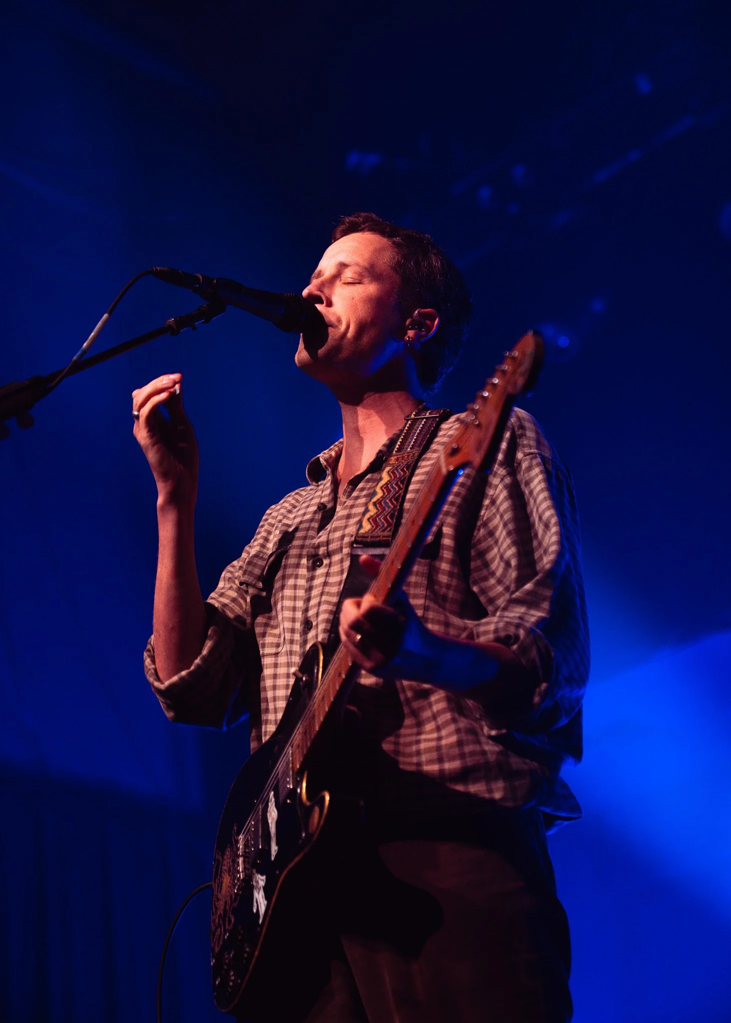  Palace begins its set with “Bitter” from their debut album  So Long Forever.  