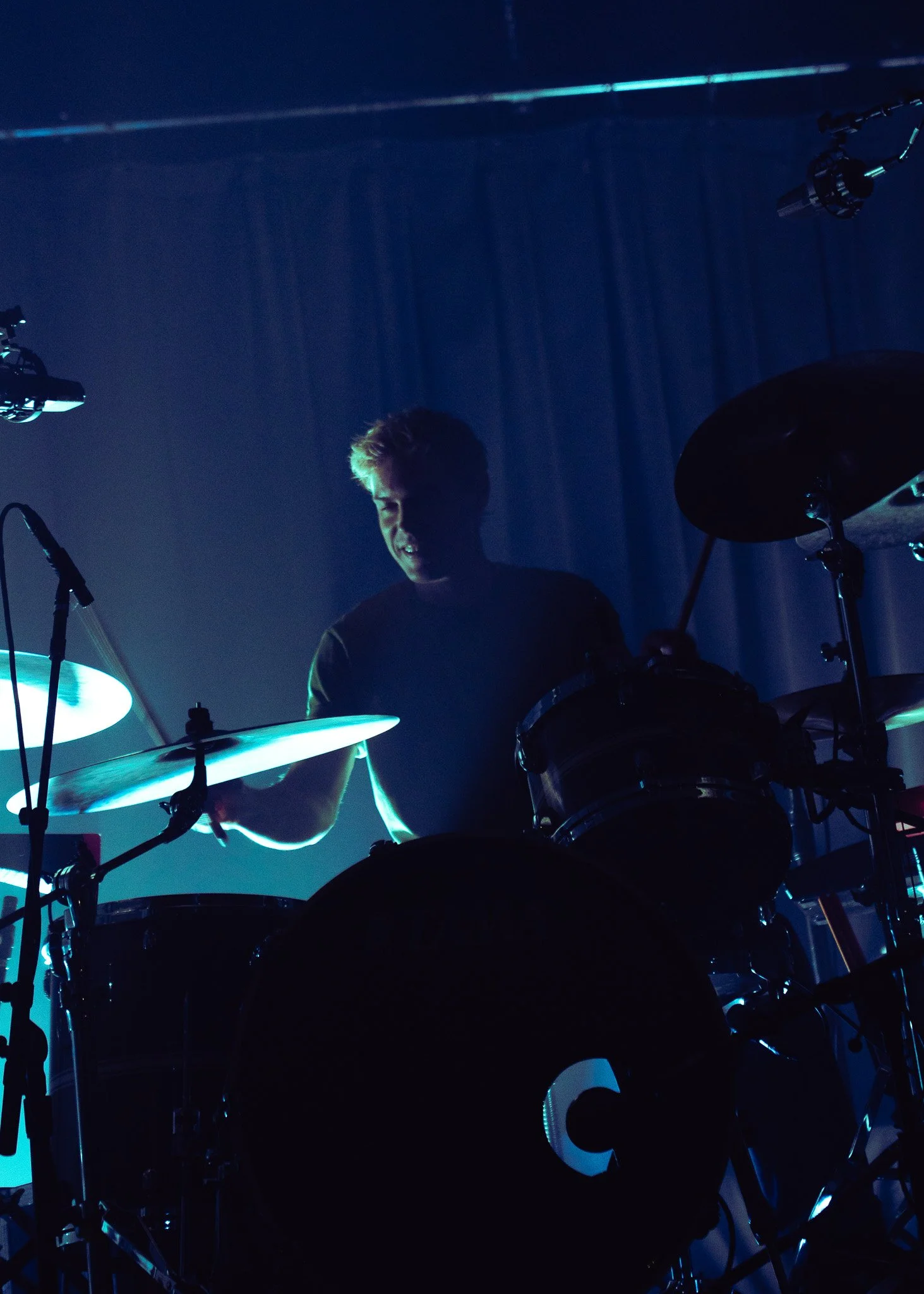 Palace begins its set with “Bitter” from their debut album  So Long Forever.  