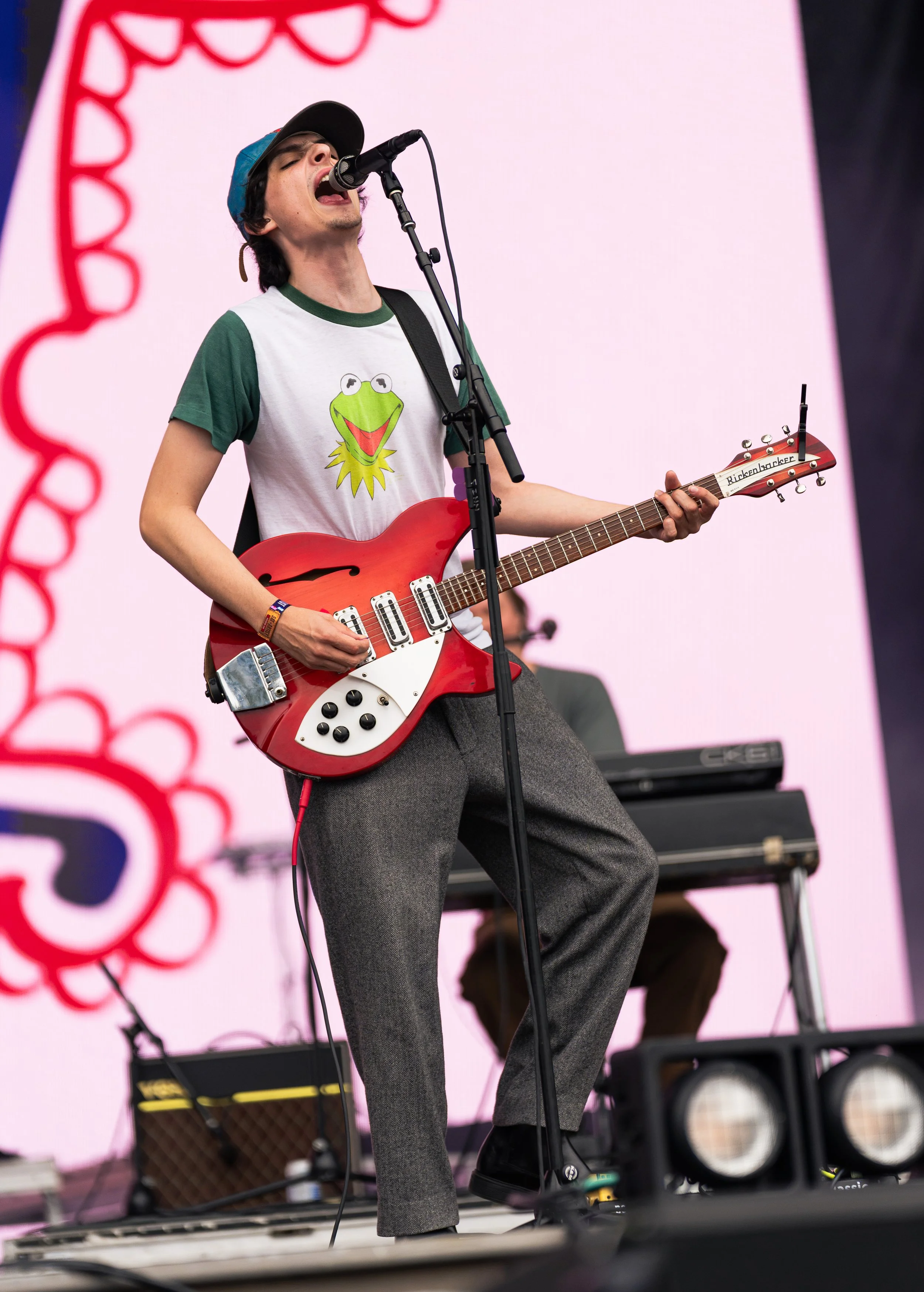  Wolfhard sings the emotional lyrics of “Common Side Effects”: “Turn on commercials (Ooh) / And take with water / Watch for common side effects (Ooh) / I feel drowsy / Aggressive, angry / Difficulty with speaking.” 