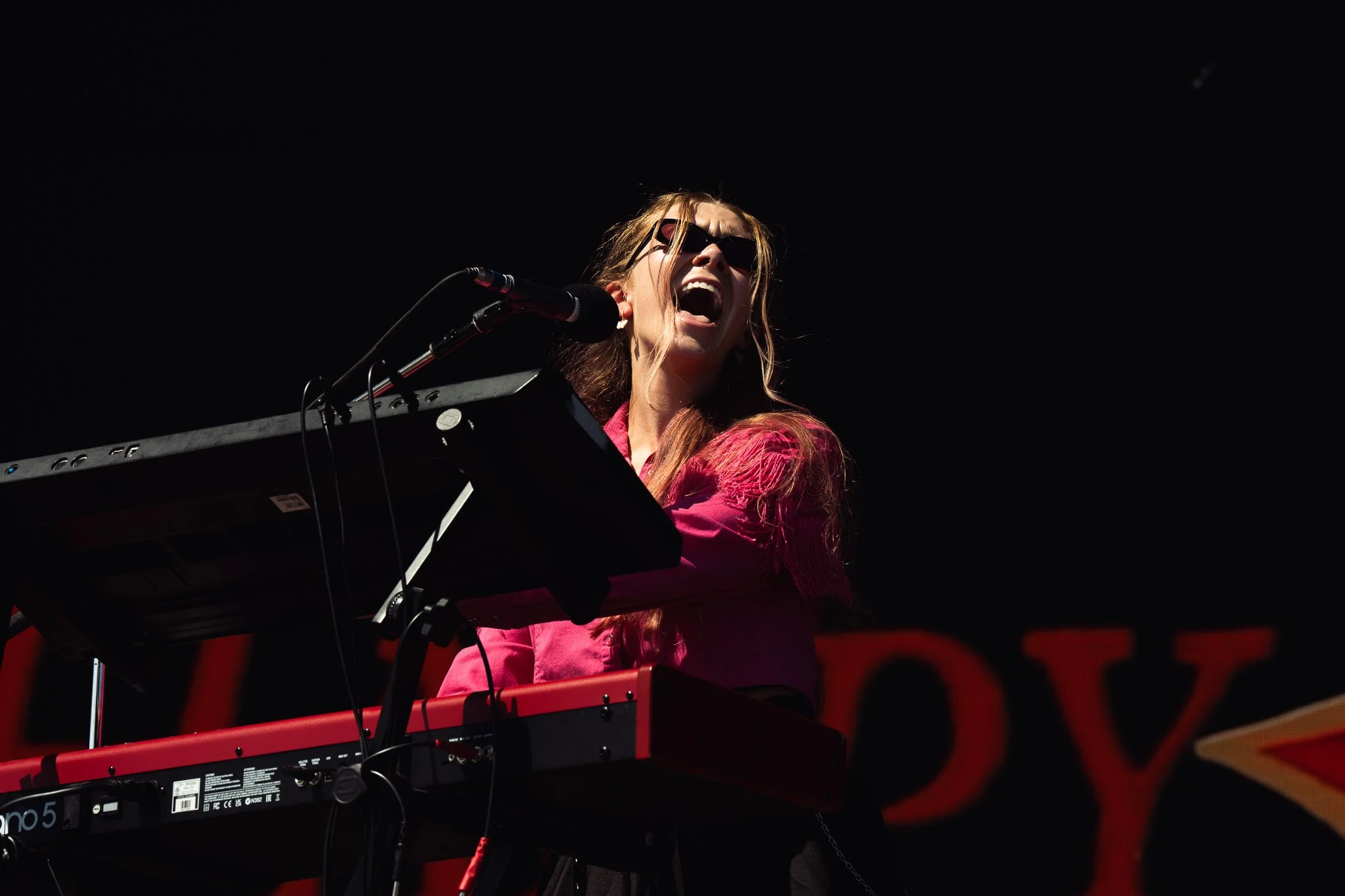  Nashville-based band Happy Landing opens the T-Mobile stage performing “The River” and “Machines” from its latest album  Big Sun . 