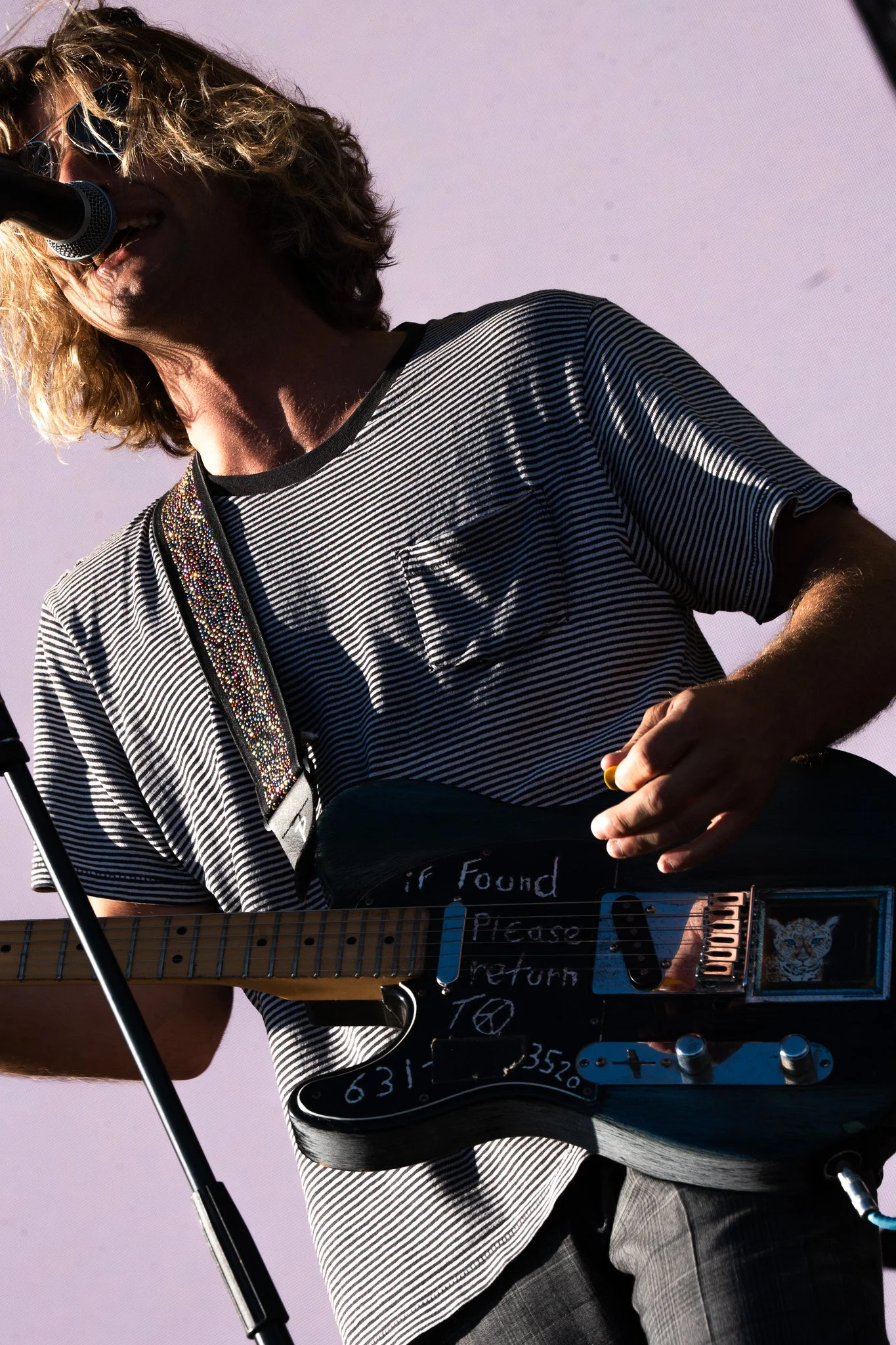  Indie-rock band Arcy Drive performs “The Itch” and “Great Big Dam.” 