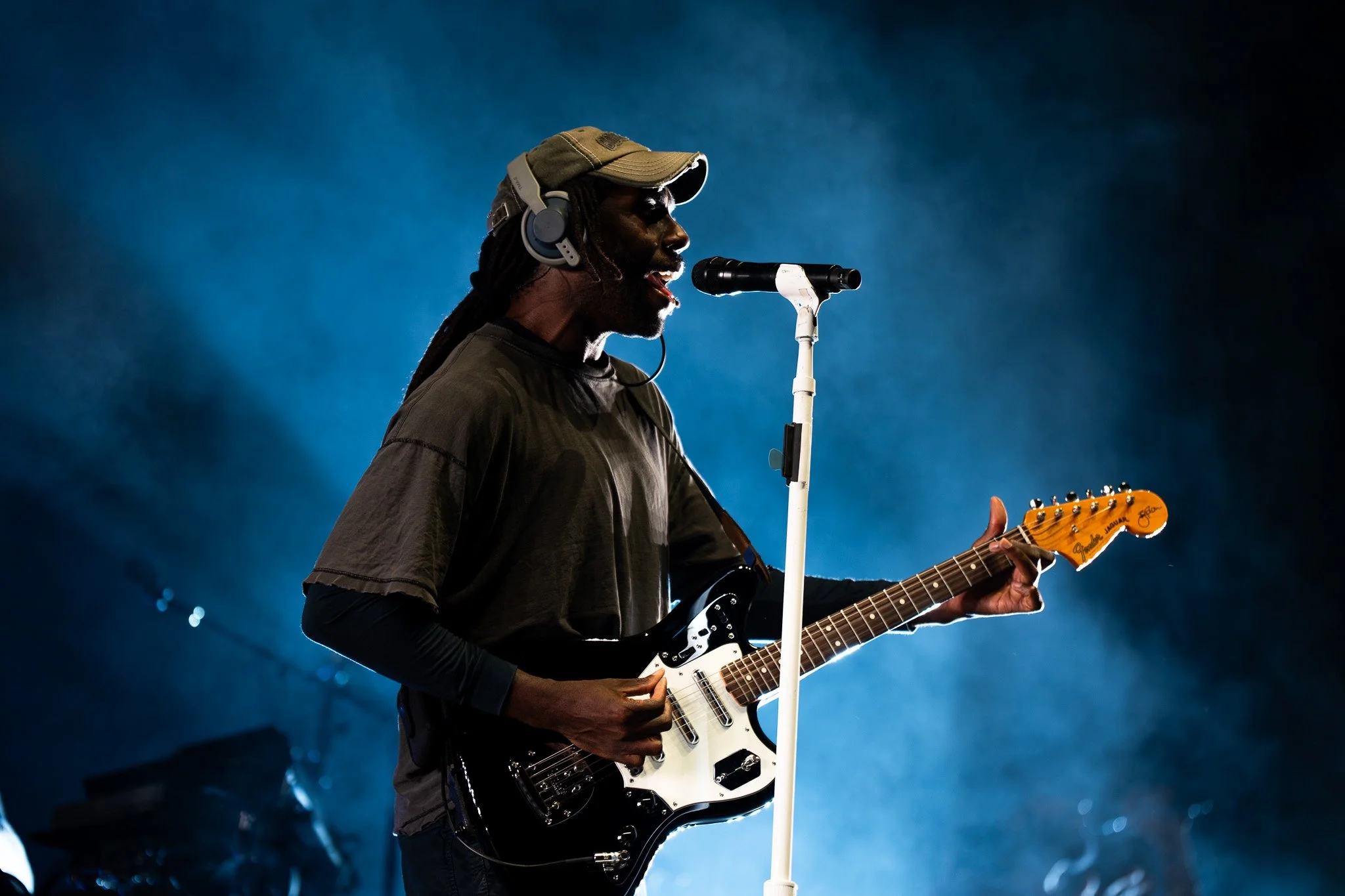  Dev Hynes, also known as Blood Orange, opens his set with “Somewhere in Between” from his 2025 album  Essex Honey.  