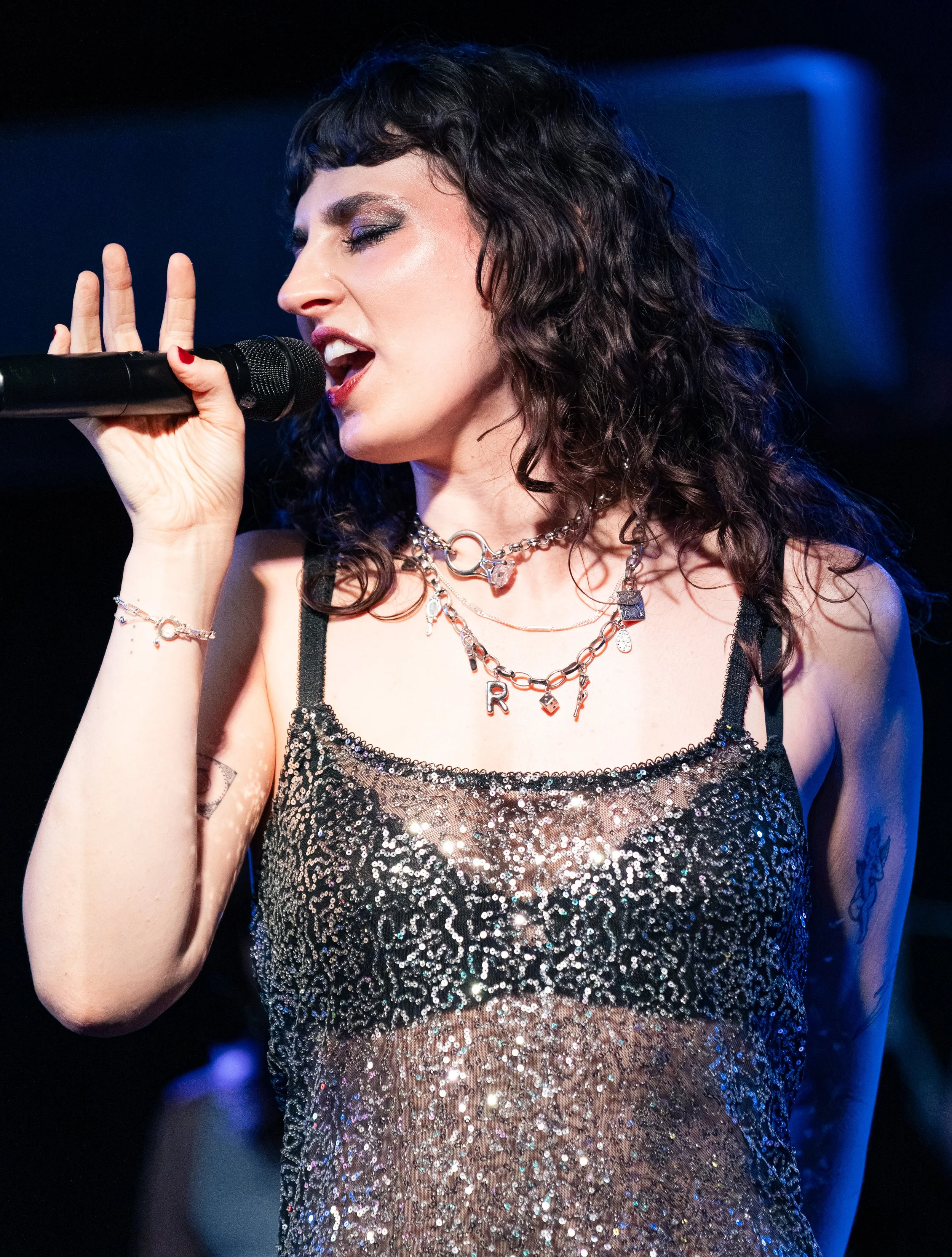  Bochner performs “Groupie” from her debut album  Lovergirl.  
