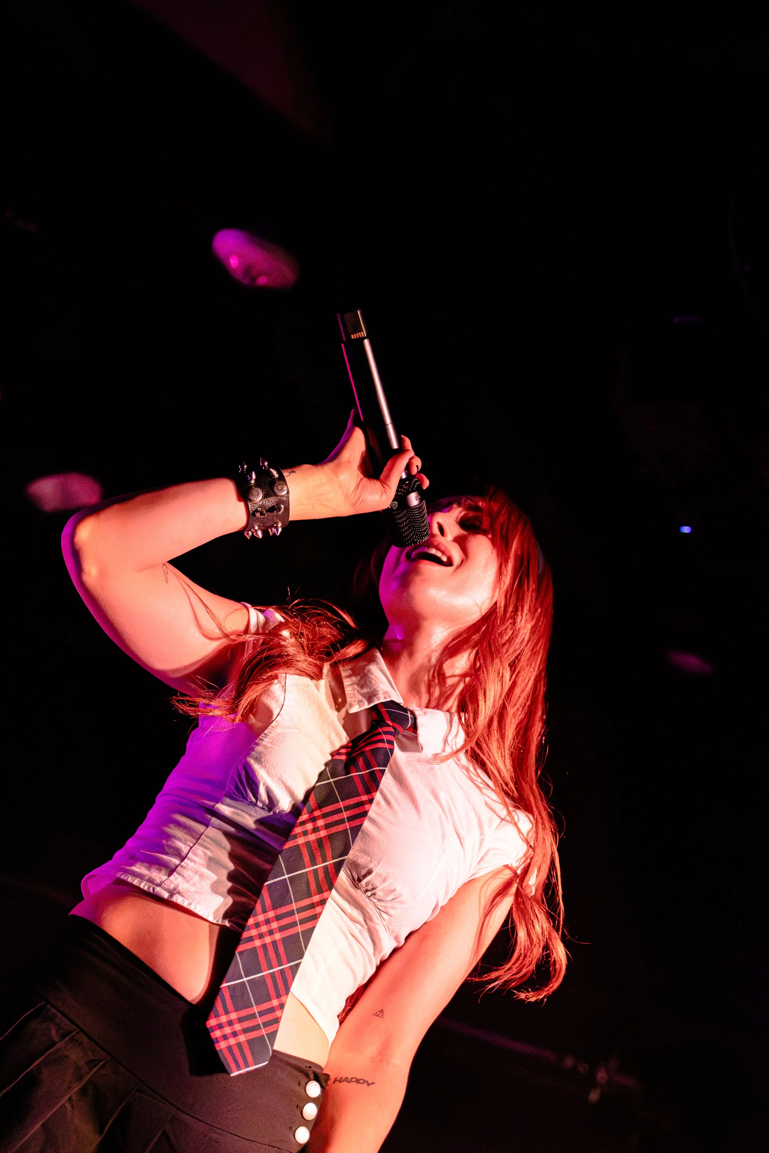 Mandel performs “the punisher" from her 2026 album  god forbid a girl spits out her feelings!  