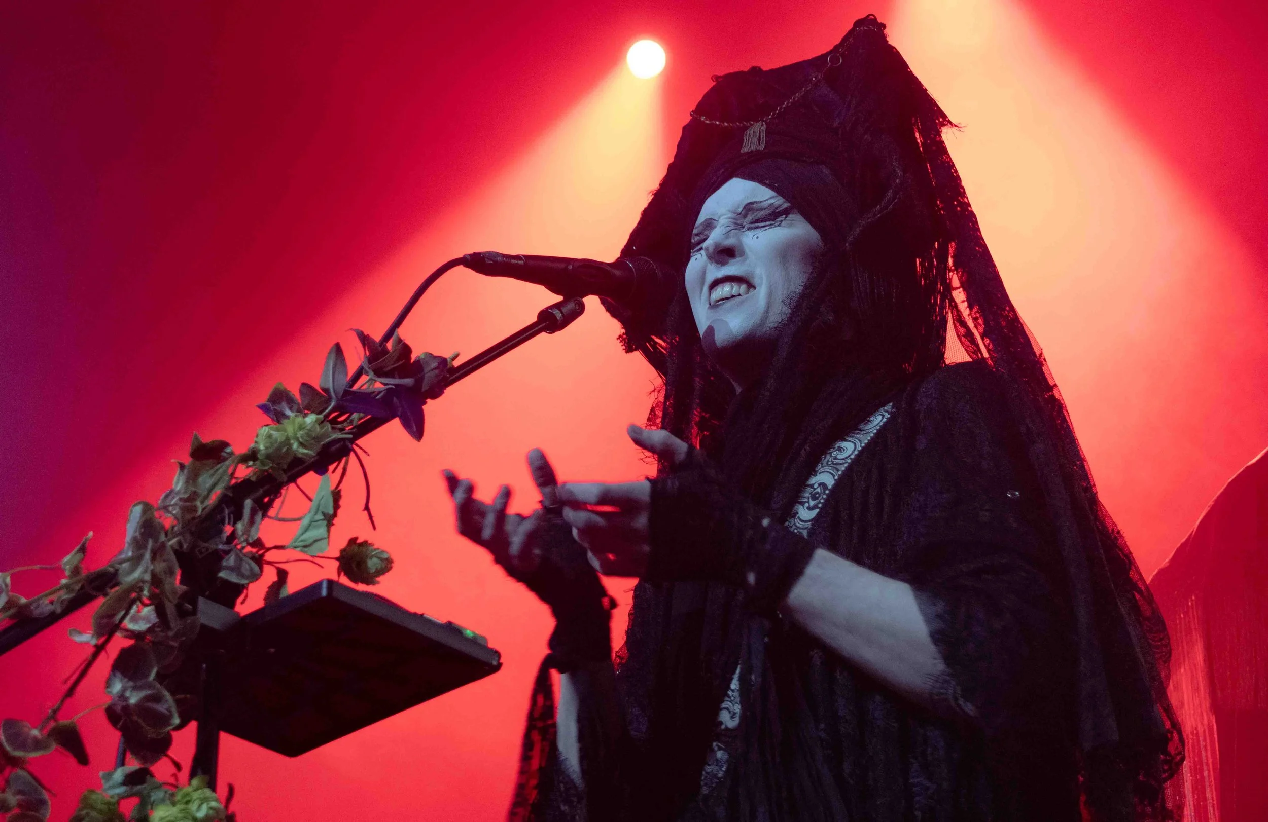  Hultén sings long melodic noises in the song “…And the Pillars Tremble” from his 2022 album  The Forest Sessions . 