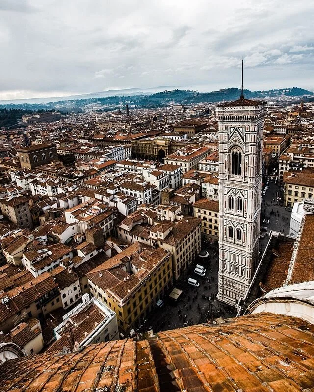 Hope you are all being safe and staying sane out there! Wanted to give a little shoutout to my great friend @elliethorne who has been on lockdown in Florence. It&rsquo;s been no less than incredible seeing your documentation during this uncertain tim