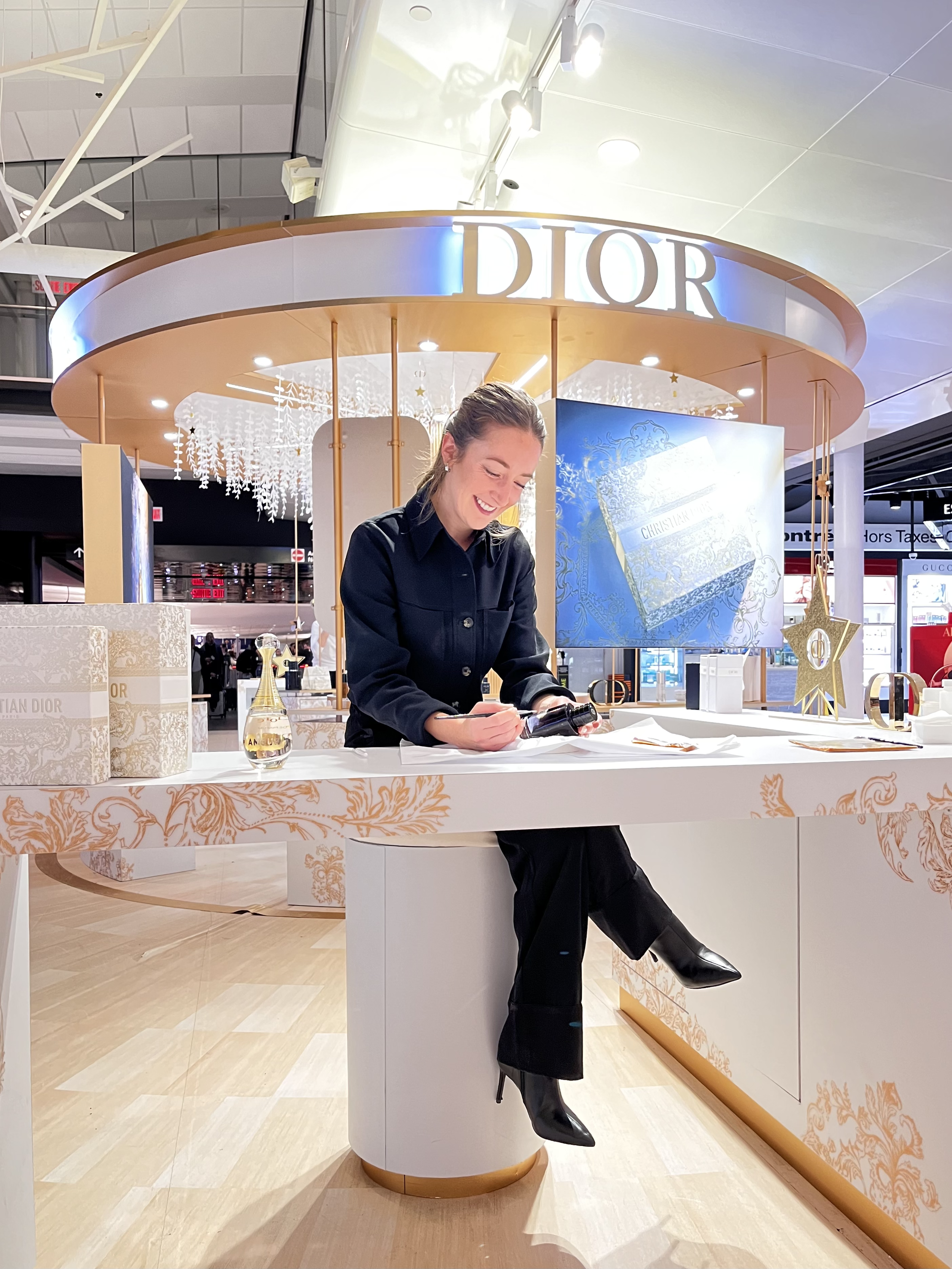 Dior Perfumes Holiday 2023 Activation