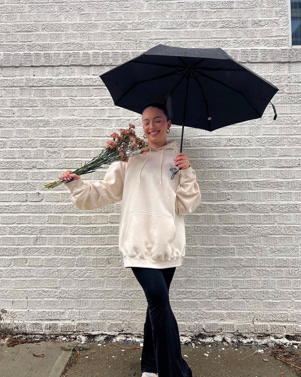 Our No Rain, No Flowers hoodie + this weather = perfection. Just ask @the.olivia.sage 💖