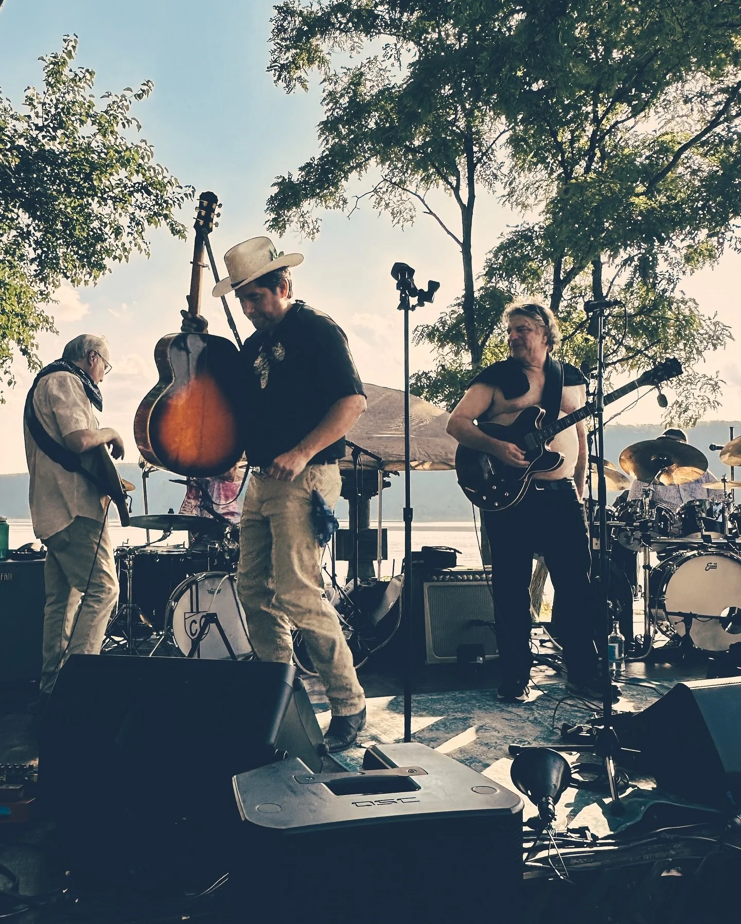 Sound check checked out
@gratefultba #hastingsonhudson