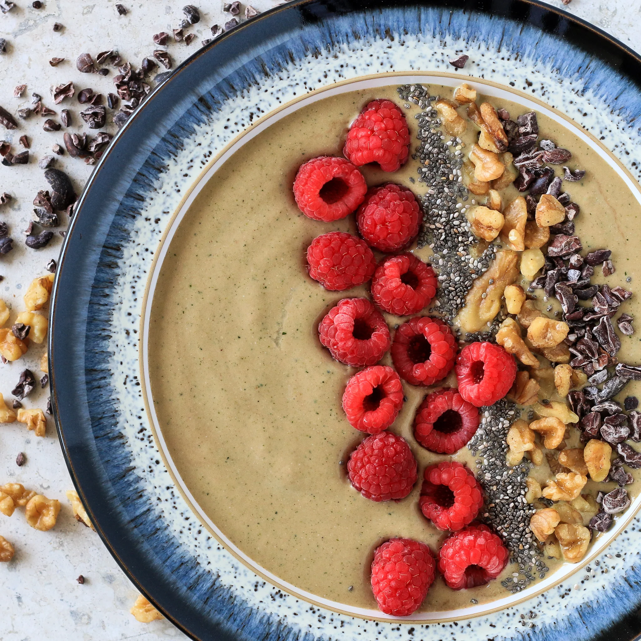 Healthy+Chocolate+Smoothie+Bowl.jpg