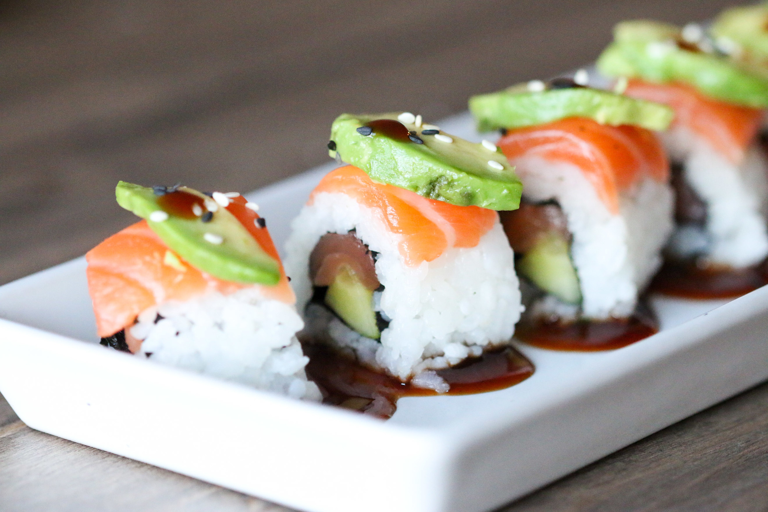 https://images.squarespace-cdn.com/content/v1/5b78bd564cde7ad169631d76/1540002109566-2SDN3CIP0MHXG7WZAPKO/Salmon+Cucumber+Avocado+Roll