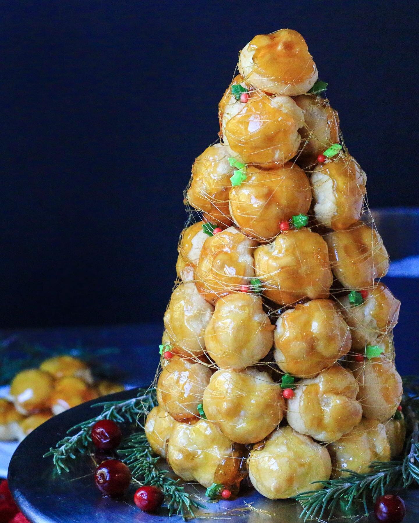 There's been no better year than 2020 for home cooks mastering new skills in the kitchen. The holidays are an even better excuse to get your hands dirty and try a new recipe that doubles as an arts and crafts project. 

Enter the croquembouche! It&rs