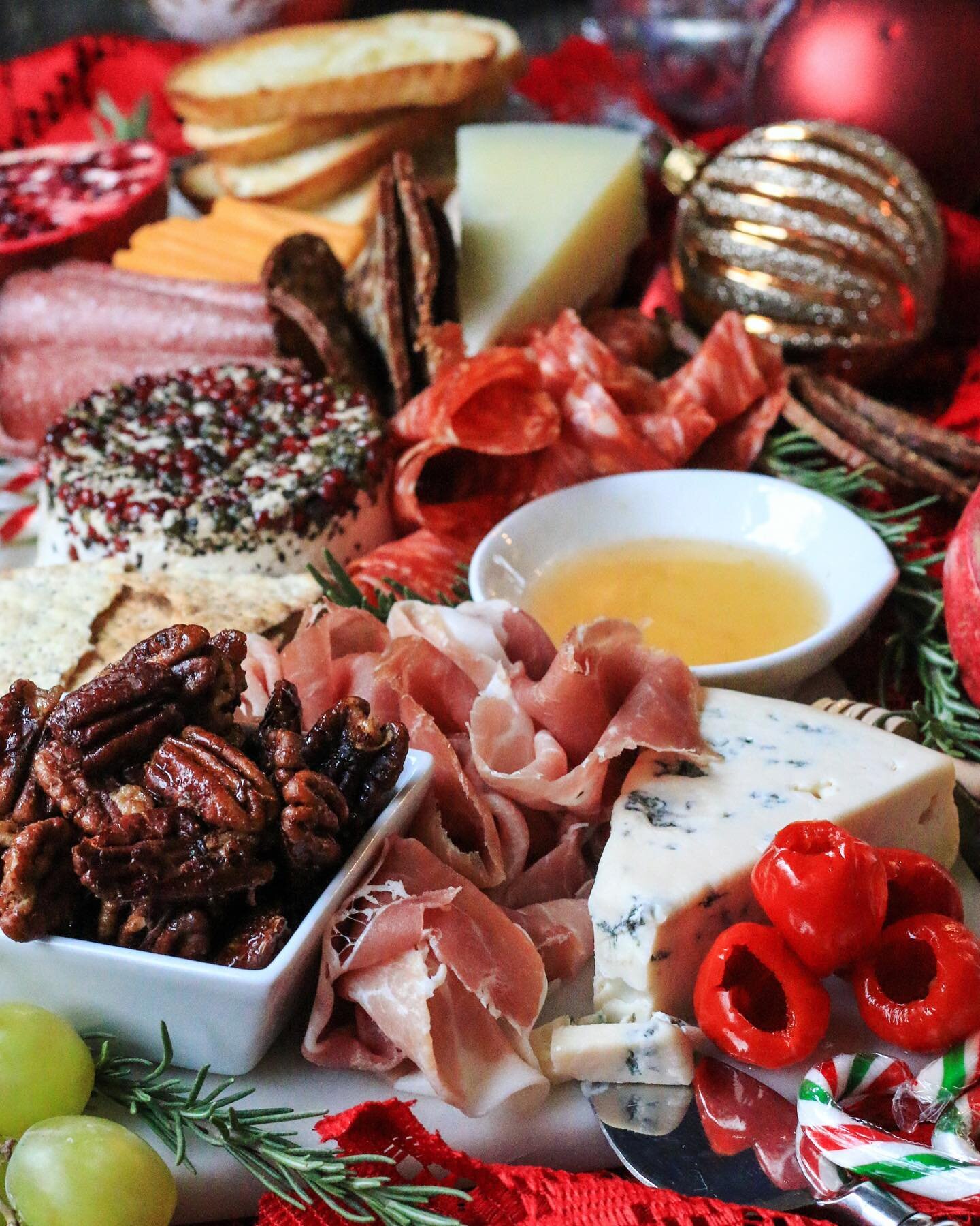 Looking for some holiday snack inspiration? Check out my latest blog post for some tips and tricks on how to spruce up a deli platter for the holidays! From seasonal ingredients to festive garnishes, there are a lot of elements to consider if you wan