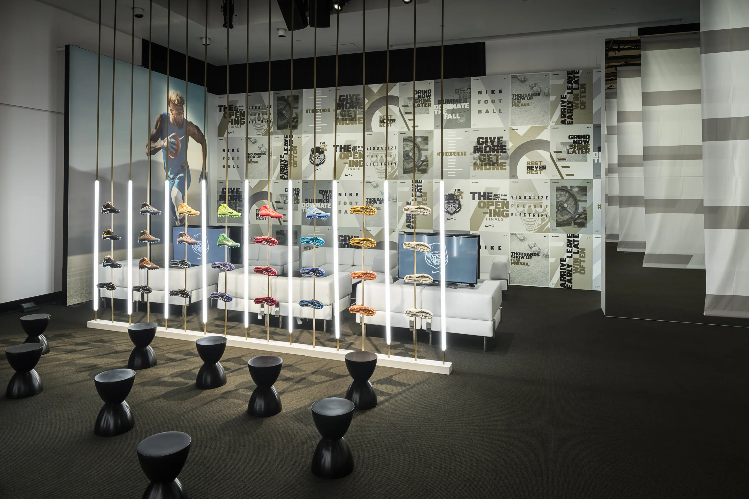 nike locker room