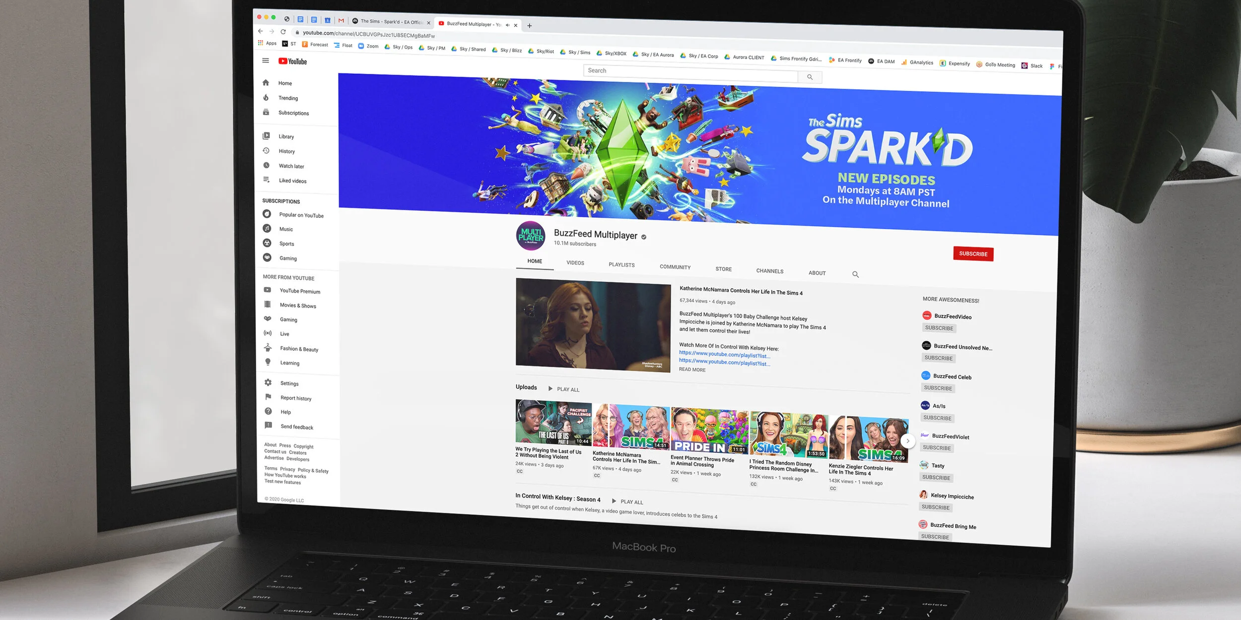 Macbook Buzzfeed mockup_Cropped.jpg