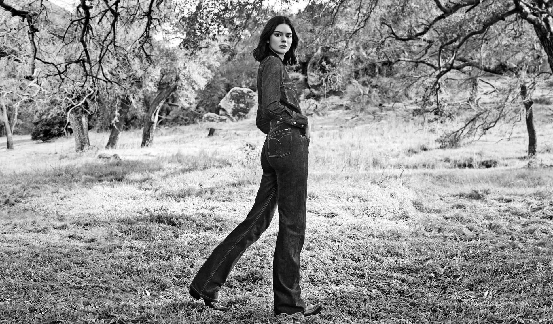 calvin-klein-jeans-underwear-kardashian-fall-2018-ad-campaign-the-impression-016.jpg