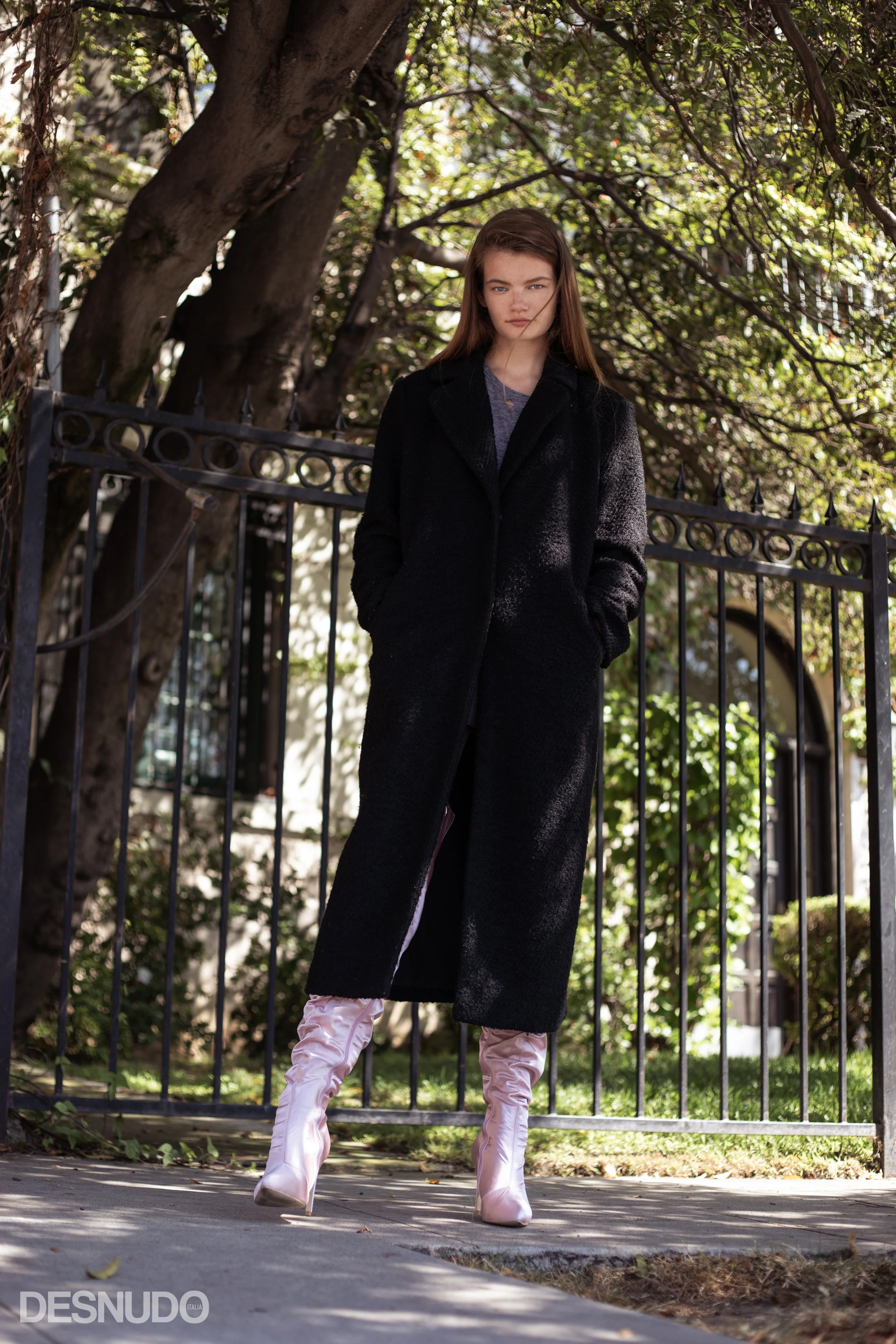 trench VINTAGE, maglia ALEXANDER WANG , stivali FOREVER21