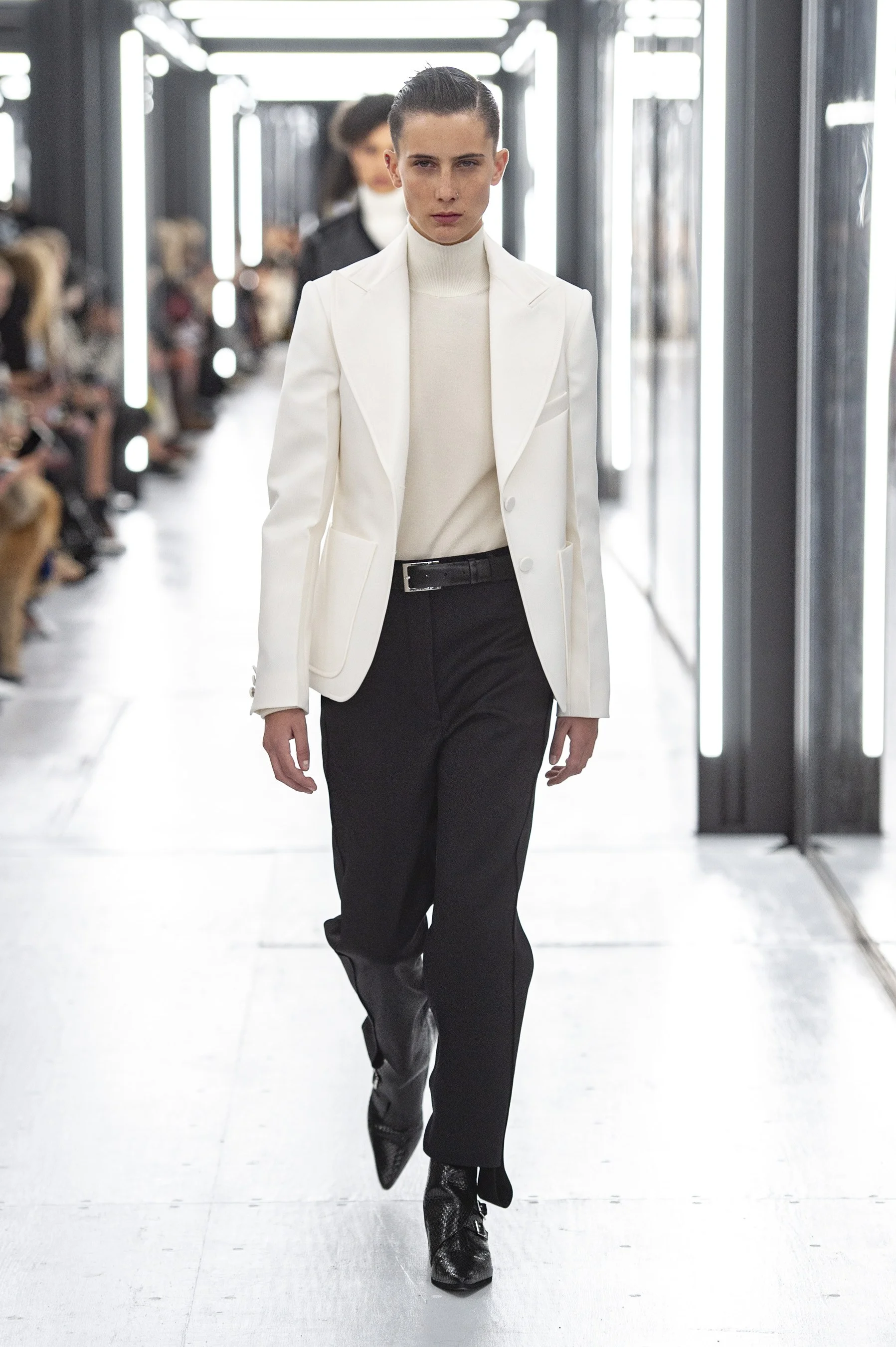 vuitton-rs19-0367.jpg