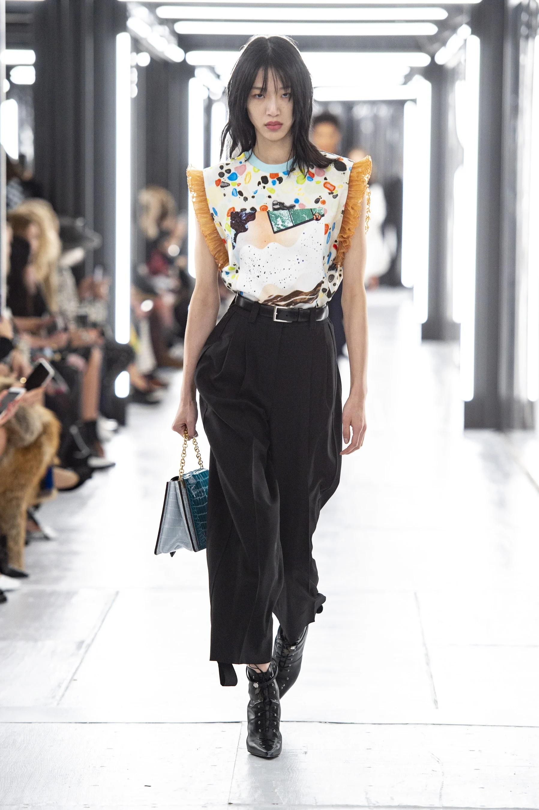 vuitton-rs19-0397.jpg