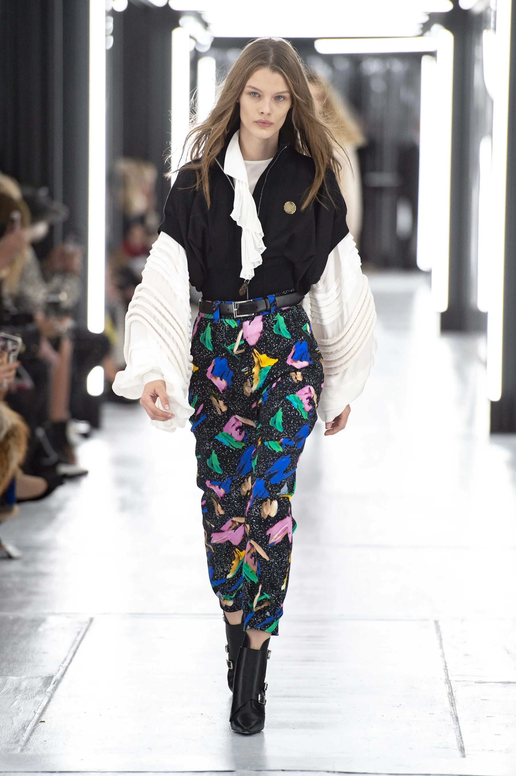 vuitton-rs19-0424.jpg