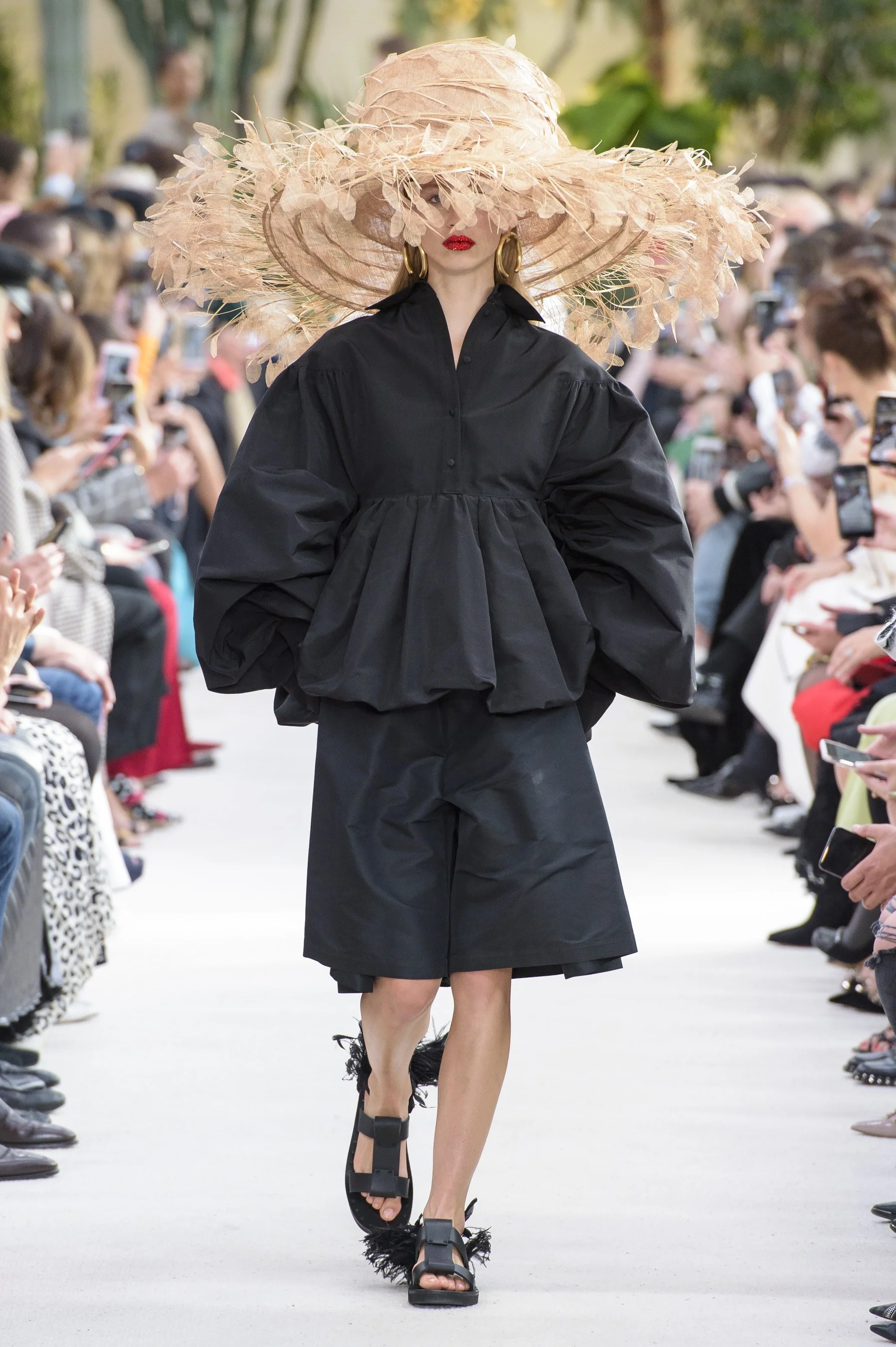 valentino-rs19-0221.jpg
