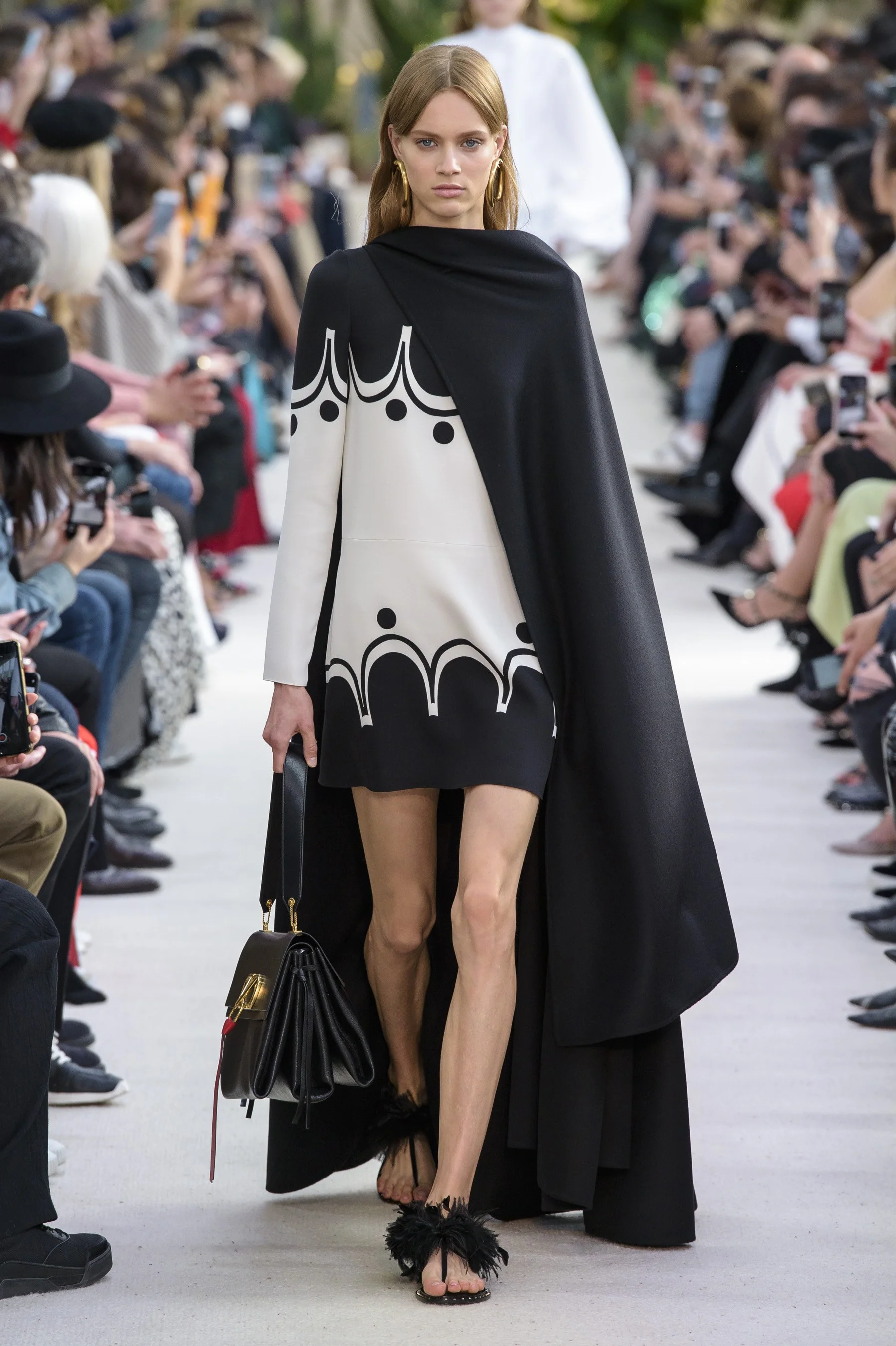 valentino-rs19-0300.jpg