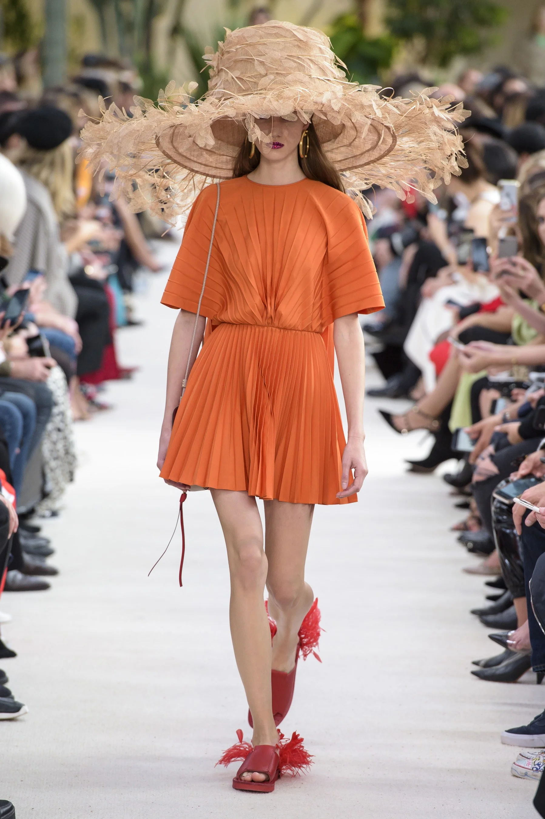 valentino-rs19-0454.jpg