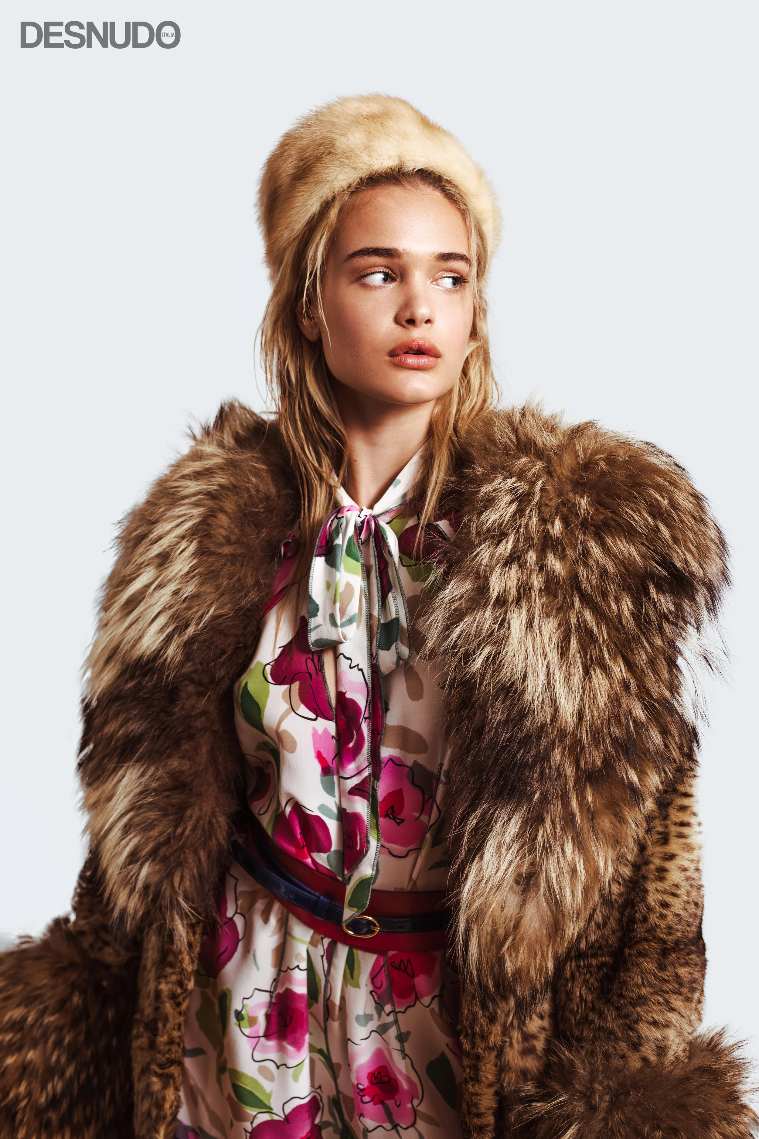 tuta loreale DOLCE & GABBANA , cappello e cappotto VINTAGE HAGGARTY’S BEVERLY HILLS, cinta CLUB MONACO