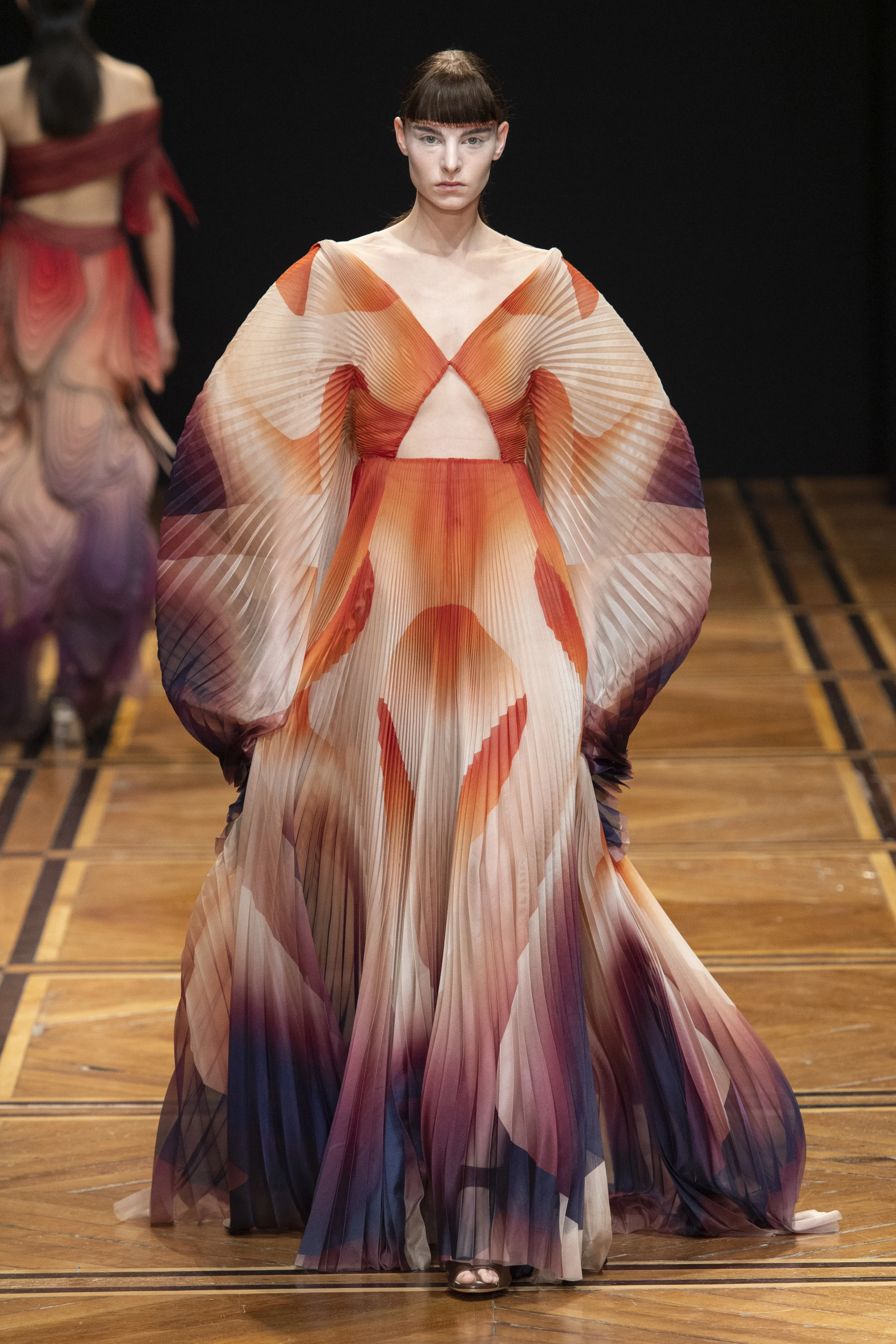 Van Herpen HC RS19 0117.jpg