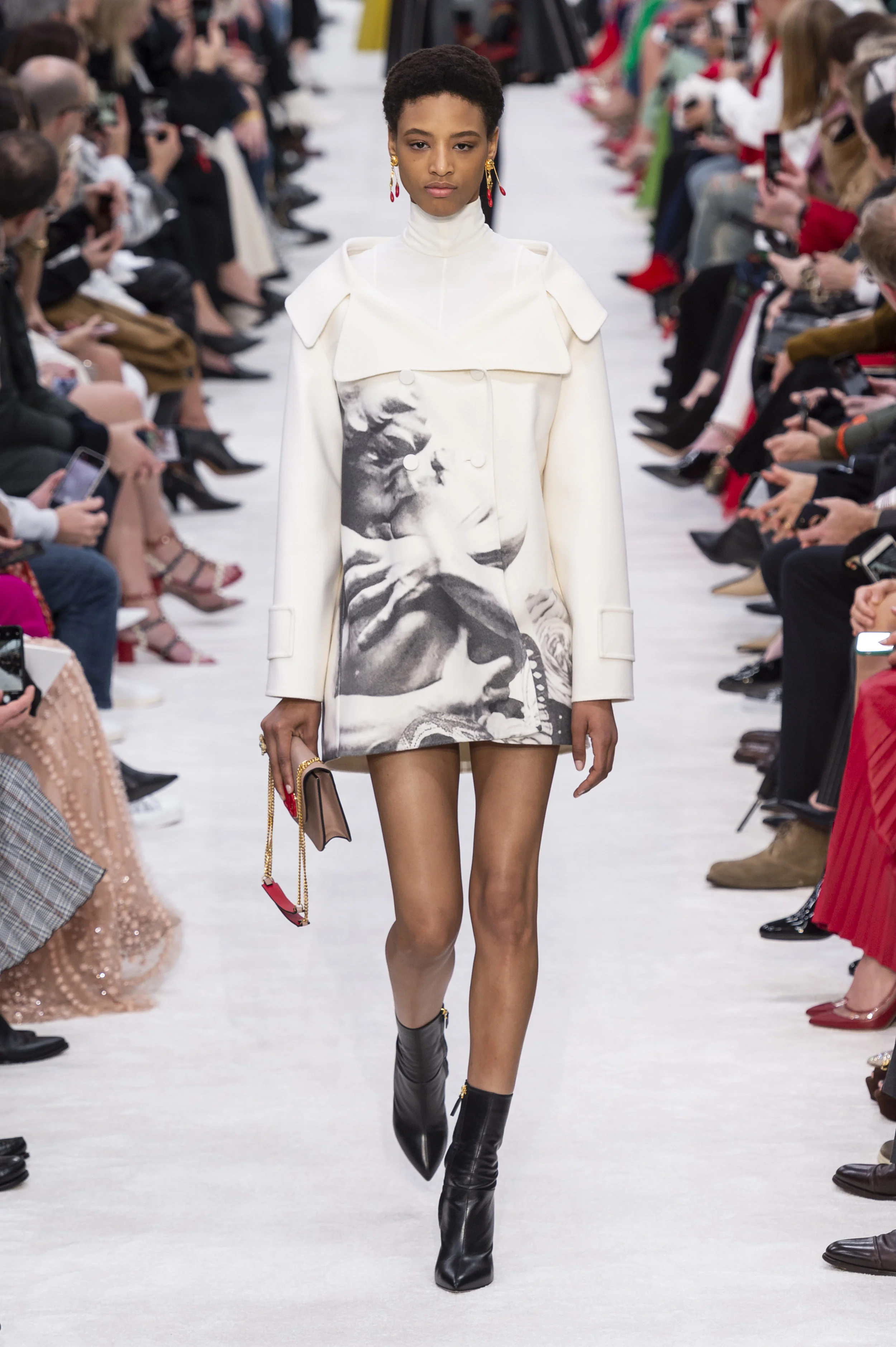 Valentino RF19 0152.jpg