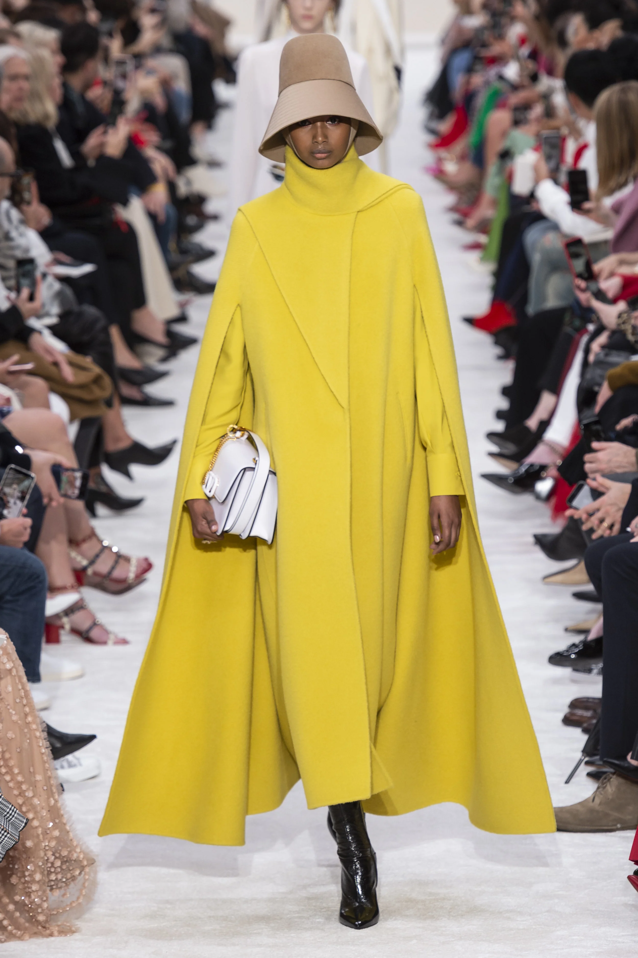 Valentino RF19 0180.jpg