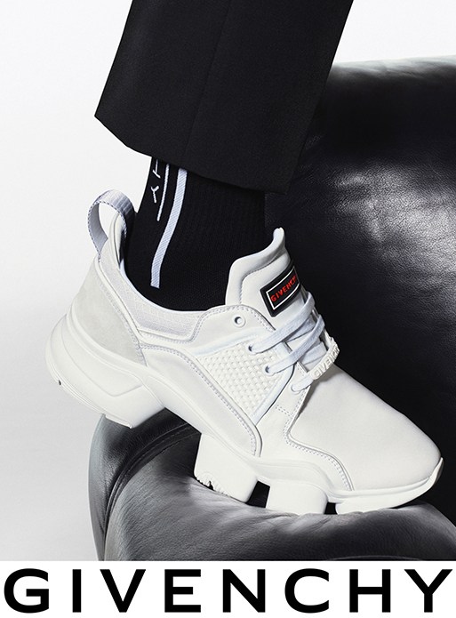 givenchy_spring_2019_campaign8.jpg