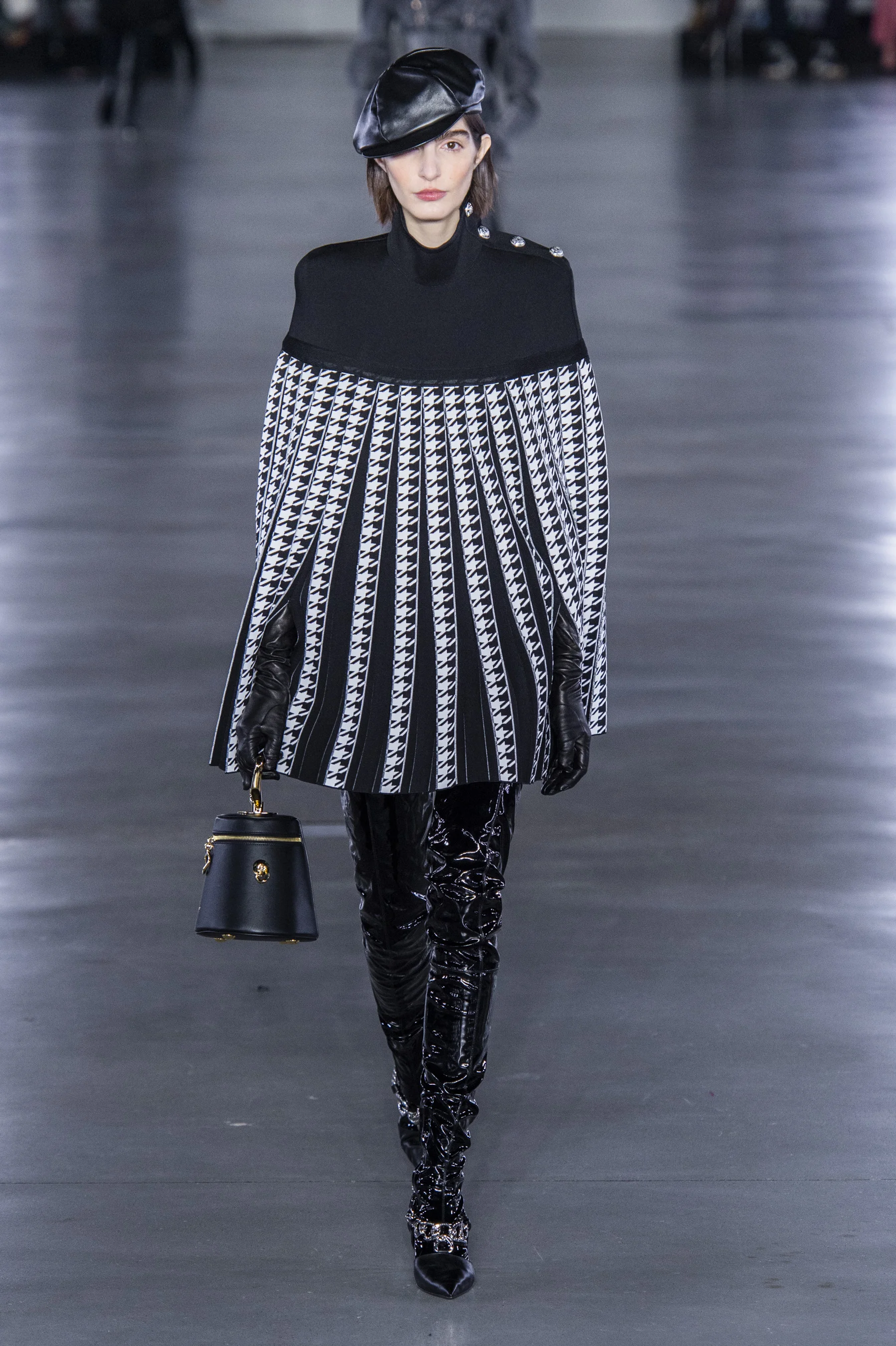 Balmain RF19 0086.jpg