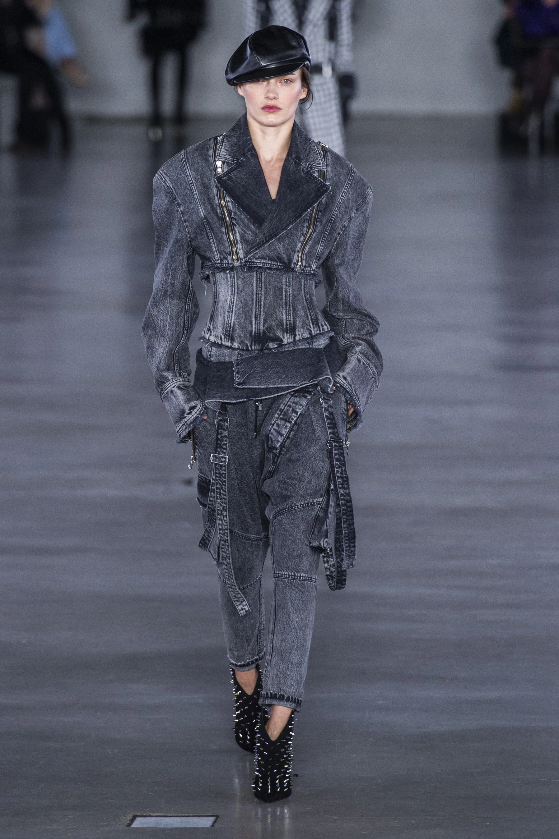 Balmain RF19 0091.jpg